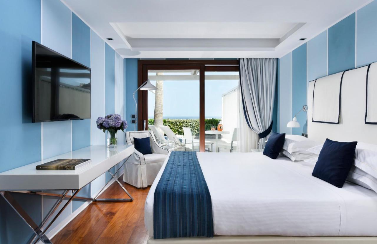 Deluxe Double or Twin Room with Sea View and Hot Tub