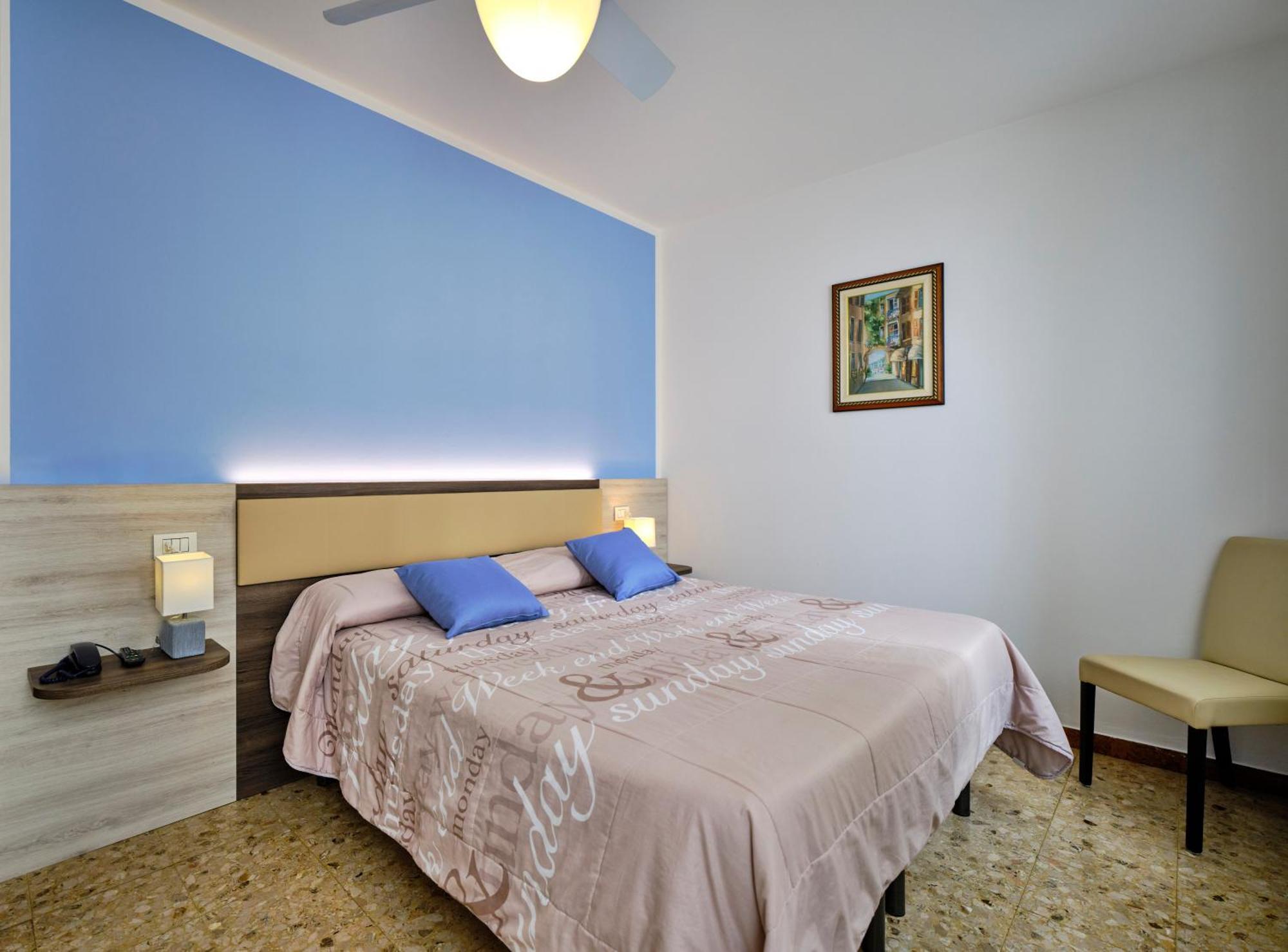 Double or Twin Room Lake View,1499778487:JPEG