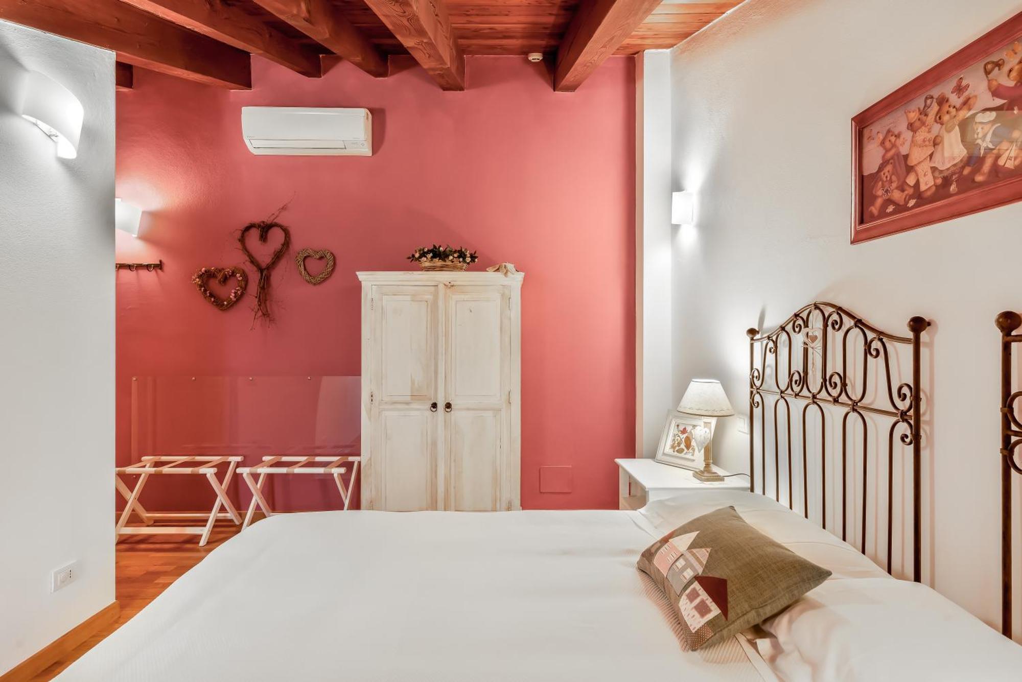 Double or Twin Room,1498918108:JPEG