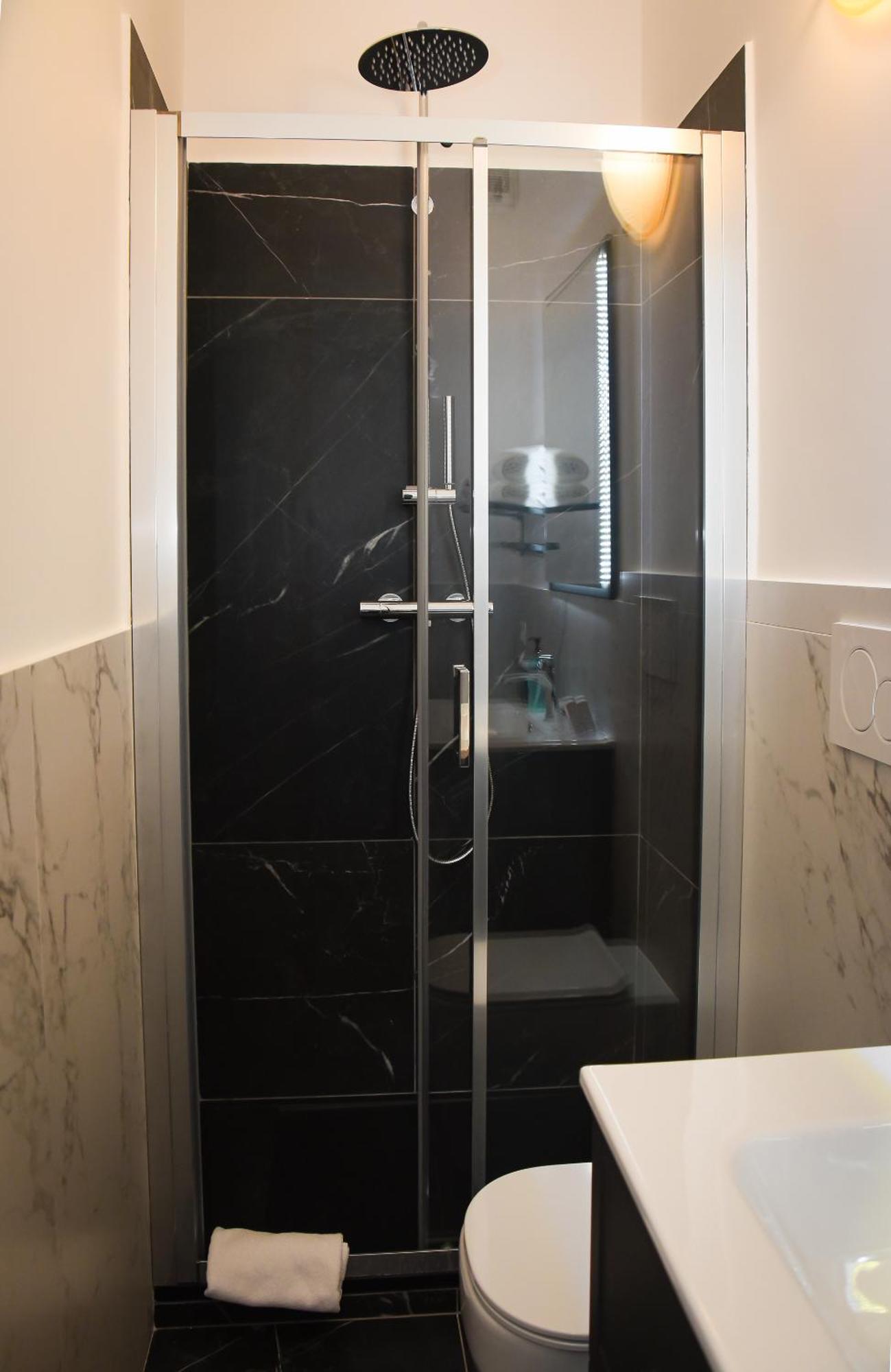 Quarto Duplo