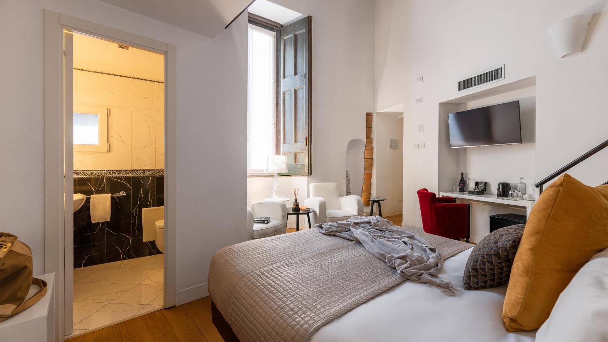 Luxury Triple Room,1499179066:JPEG