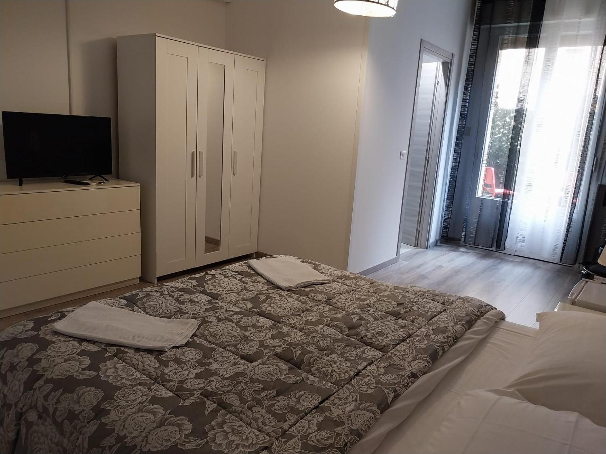 King Room with Balcony,1499835688:JPEG