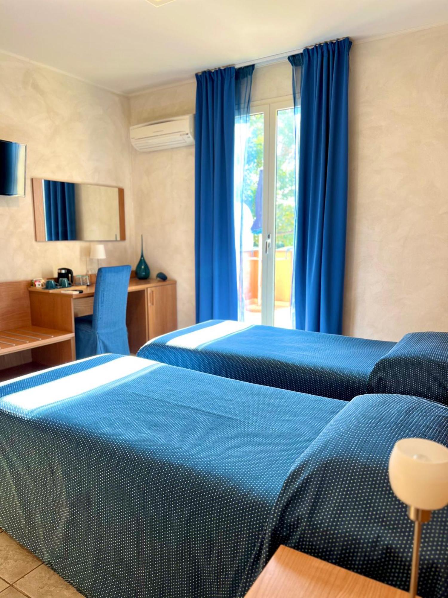 Deluxe Double or Twin Room Balcony,1500014410:JPEG