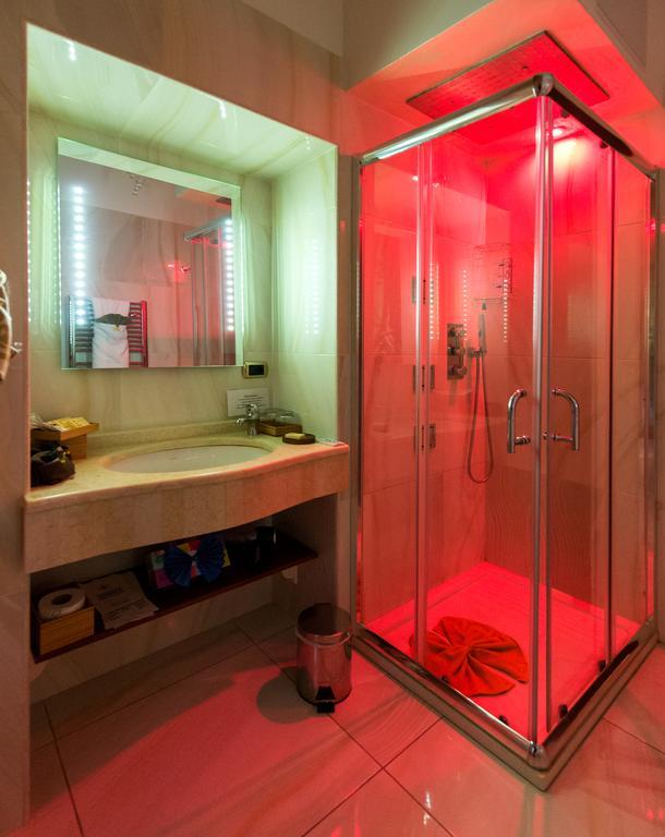 Family Suite with Balcony,153022351:JPEG