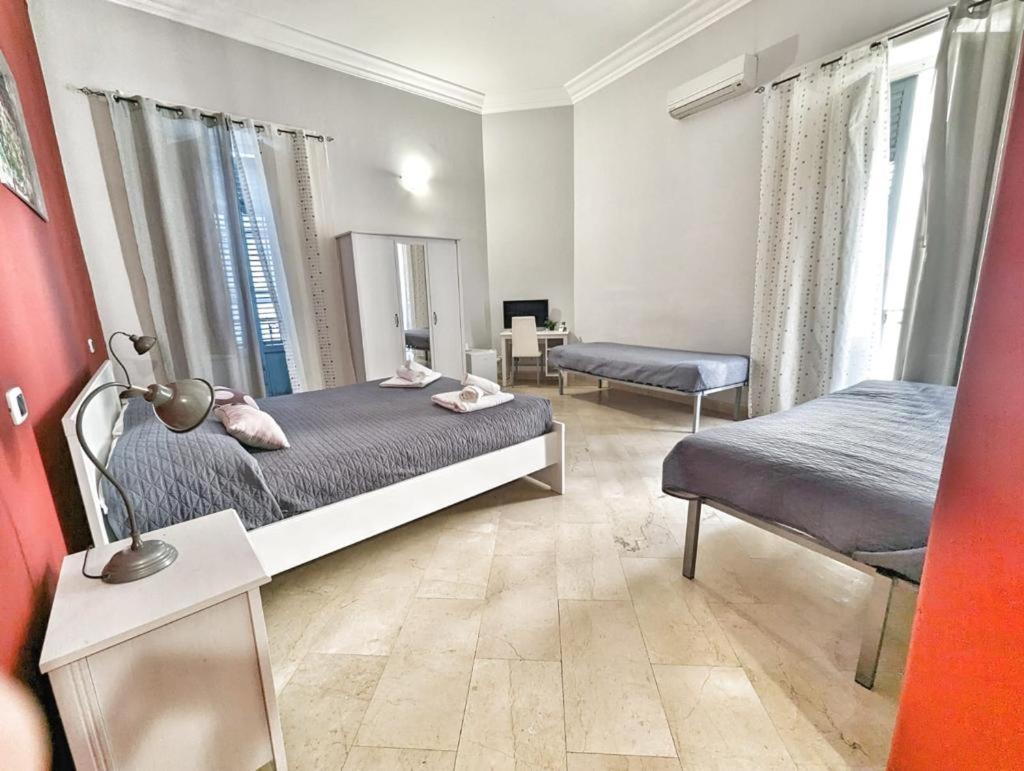 Vierbettzimmer mit privatem externen Bad