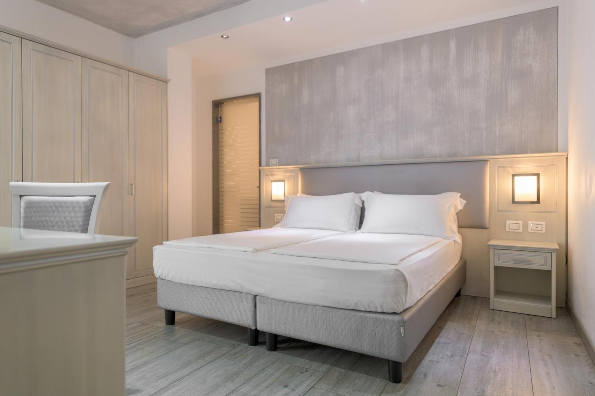 Double Room Lake View