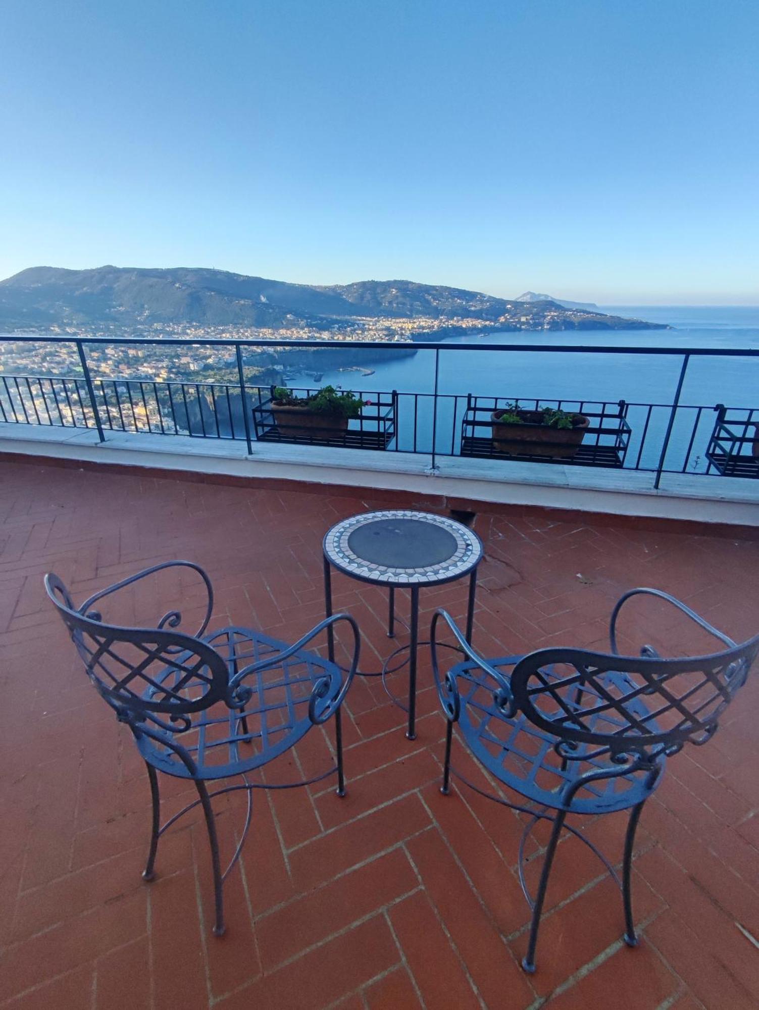 Villa con Vista Mare
