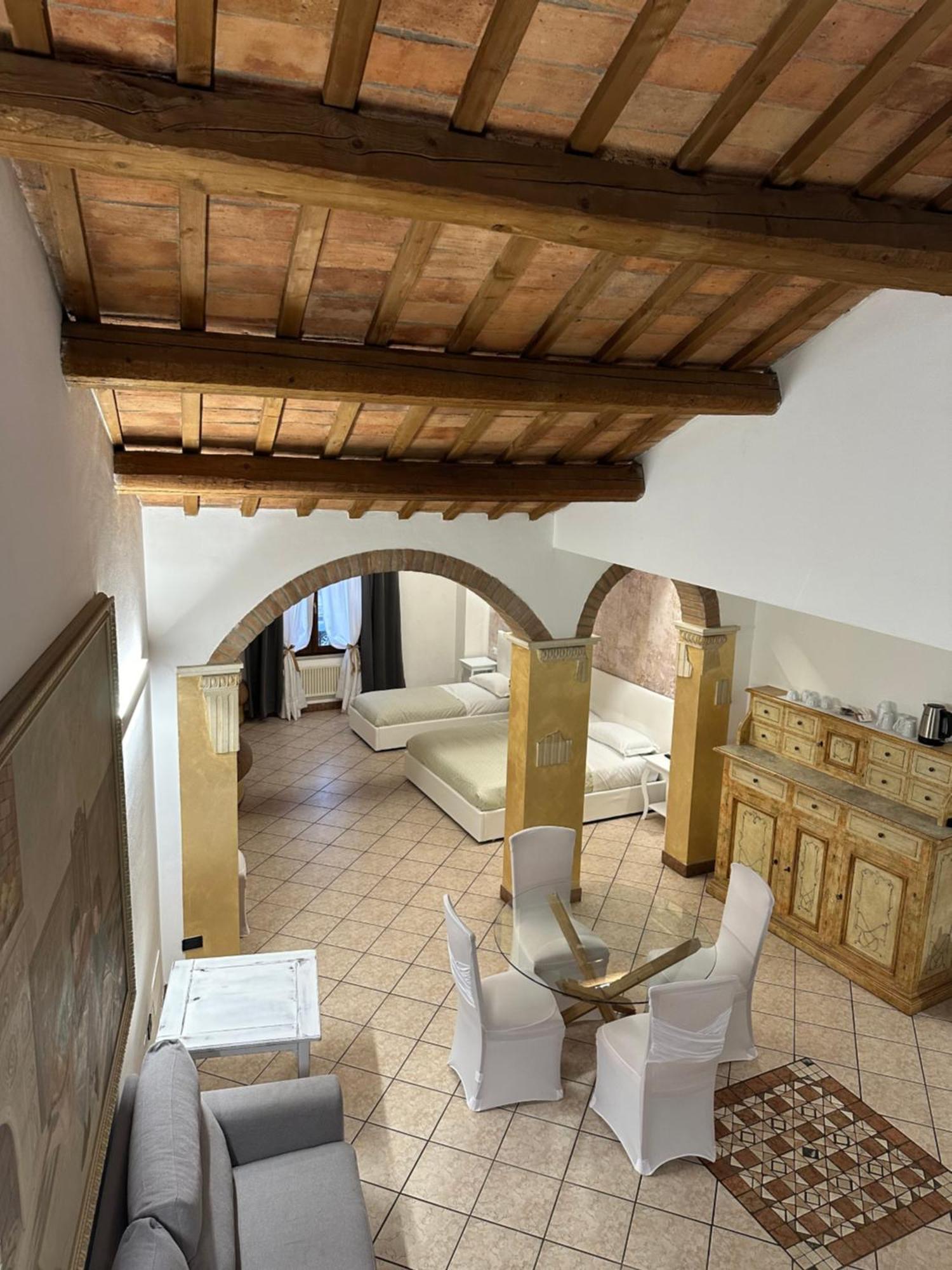 Deluxe Suite,1521335533:JPEG