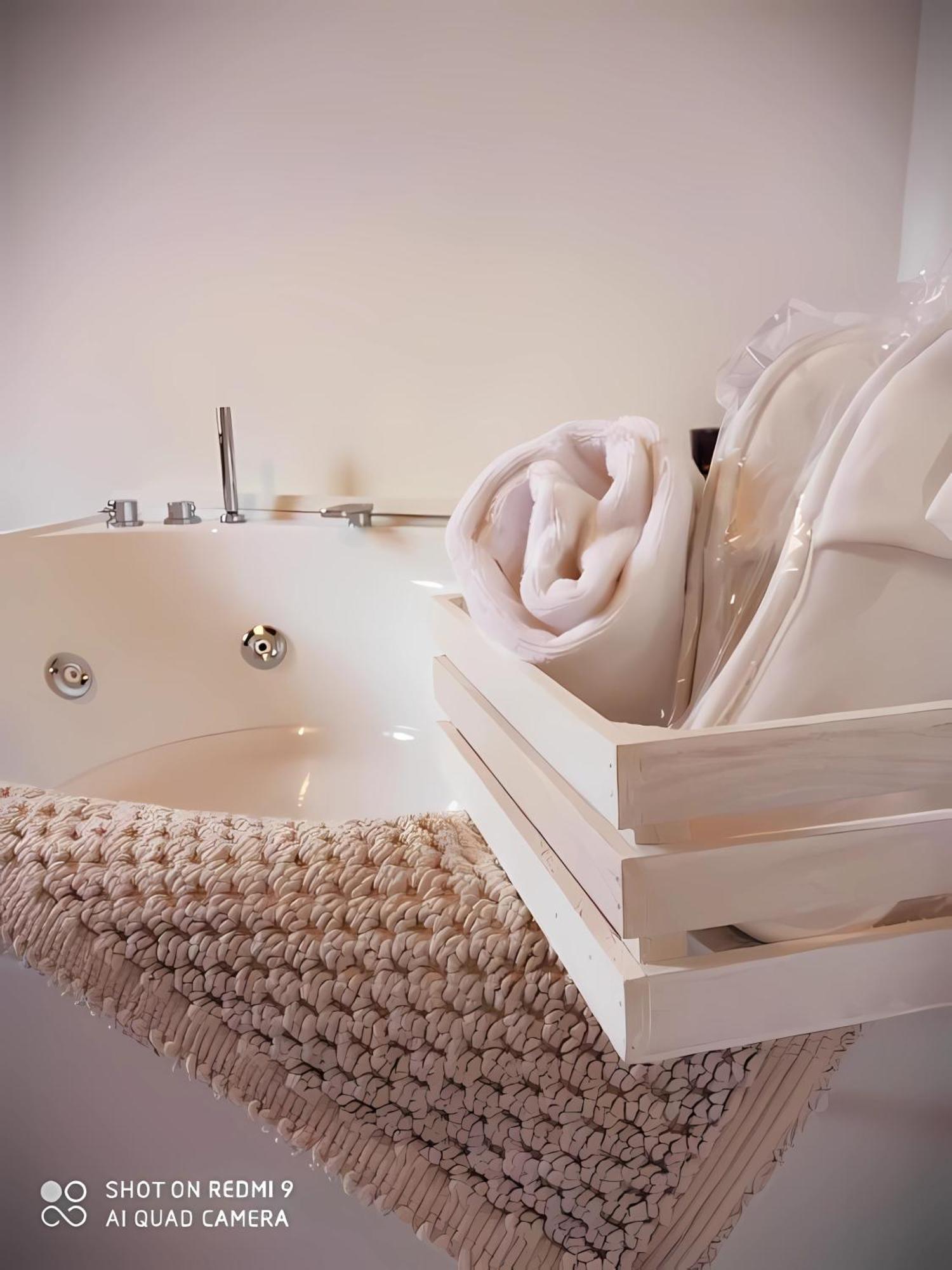 King Room Spa Bath