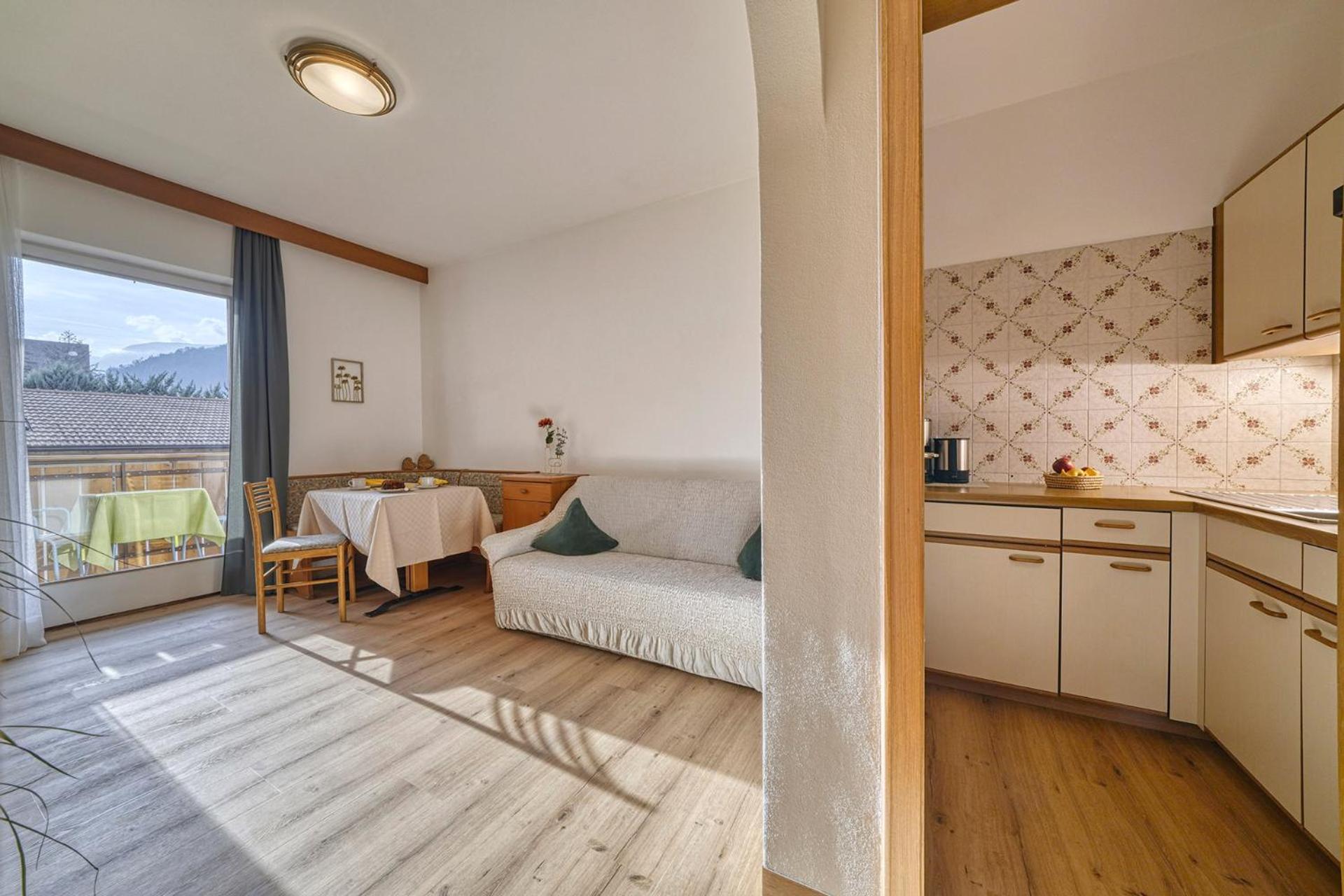 Apartment mit Gartenblick