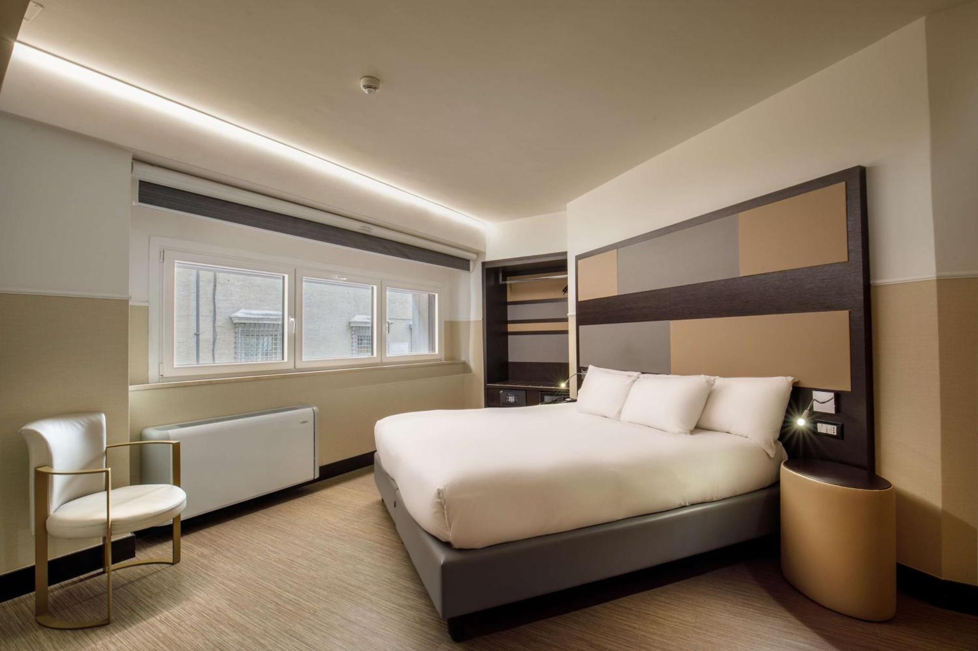 Superior King Room,1546953238:JPEG