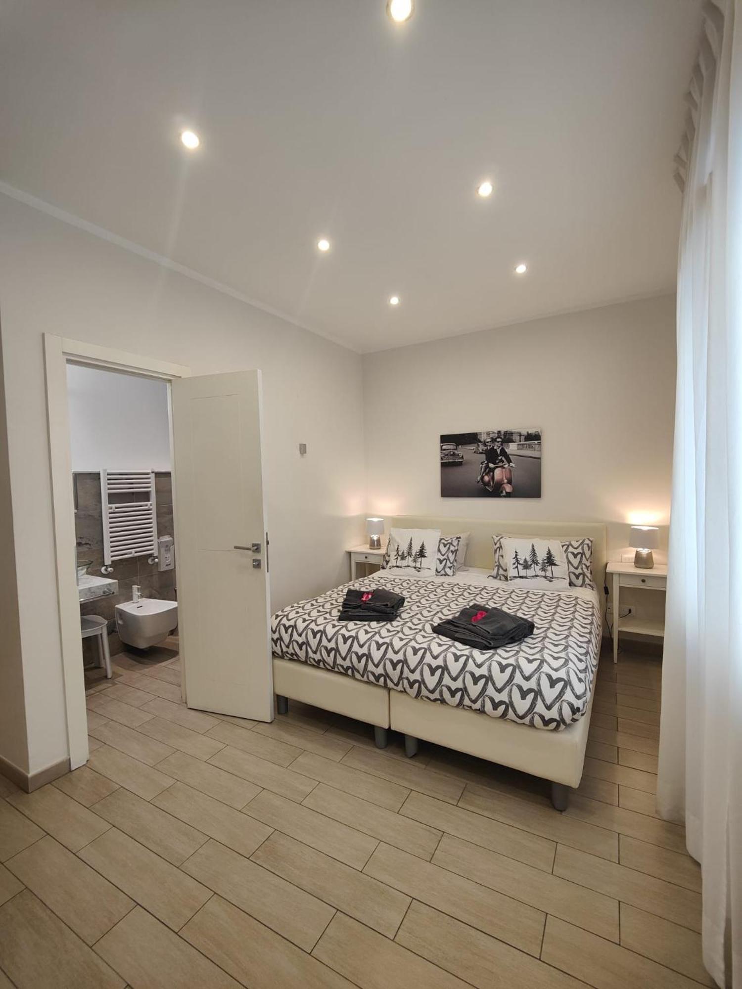 Standard Double or Twin Room,1680592761:JPEG