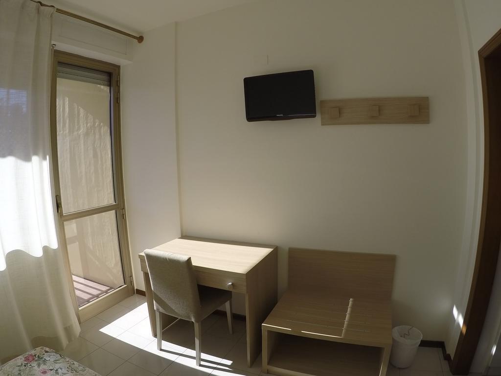 Superior Double or Twin Room,443020173:JPEG