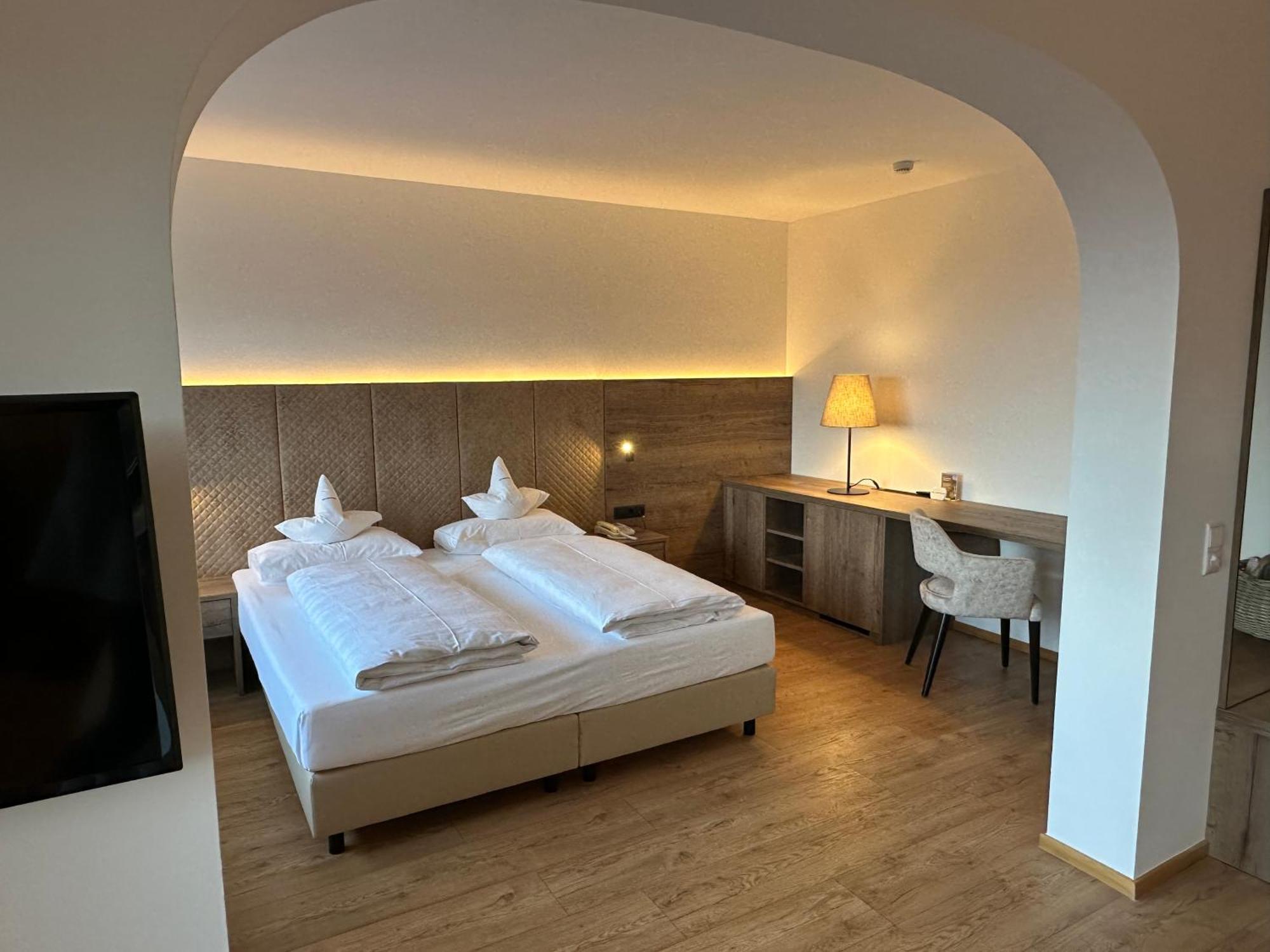 Suite Sauna,1532159395:JPEG