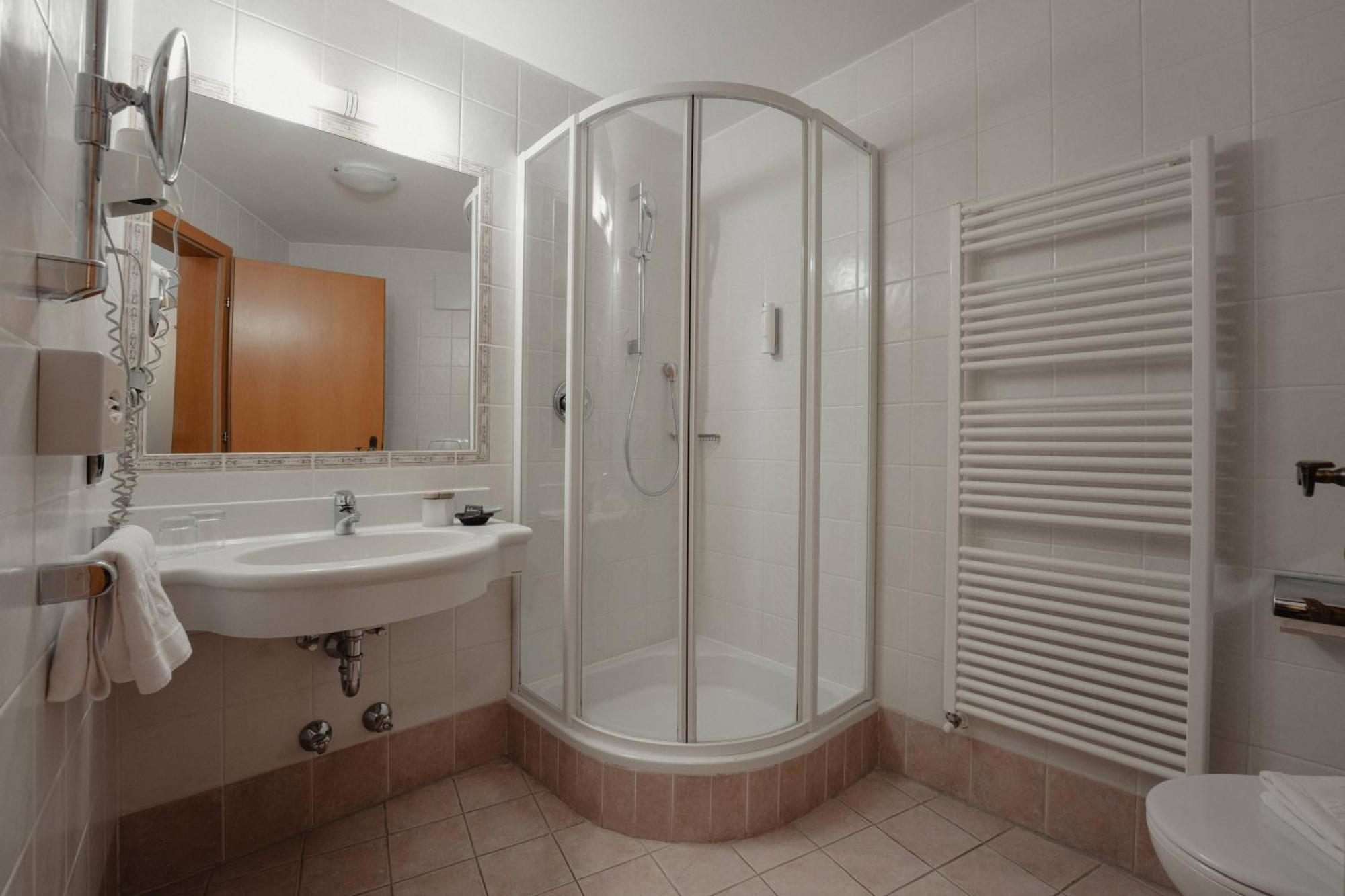 Superior Double Room,1533787267:JPEG