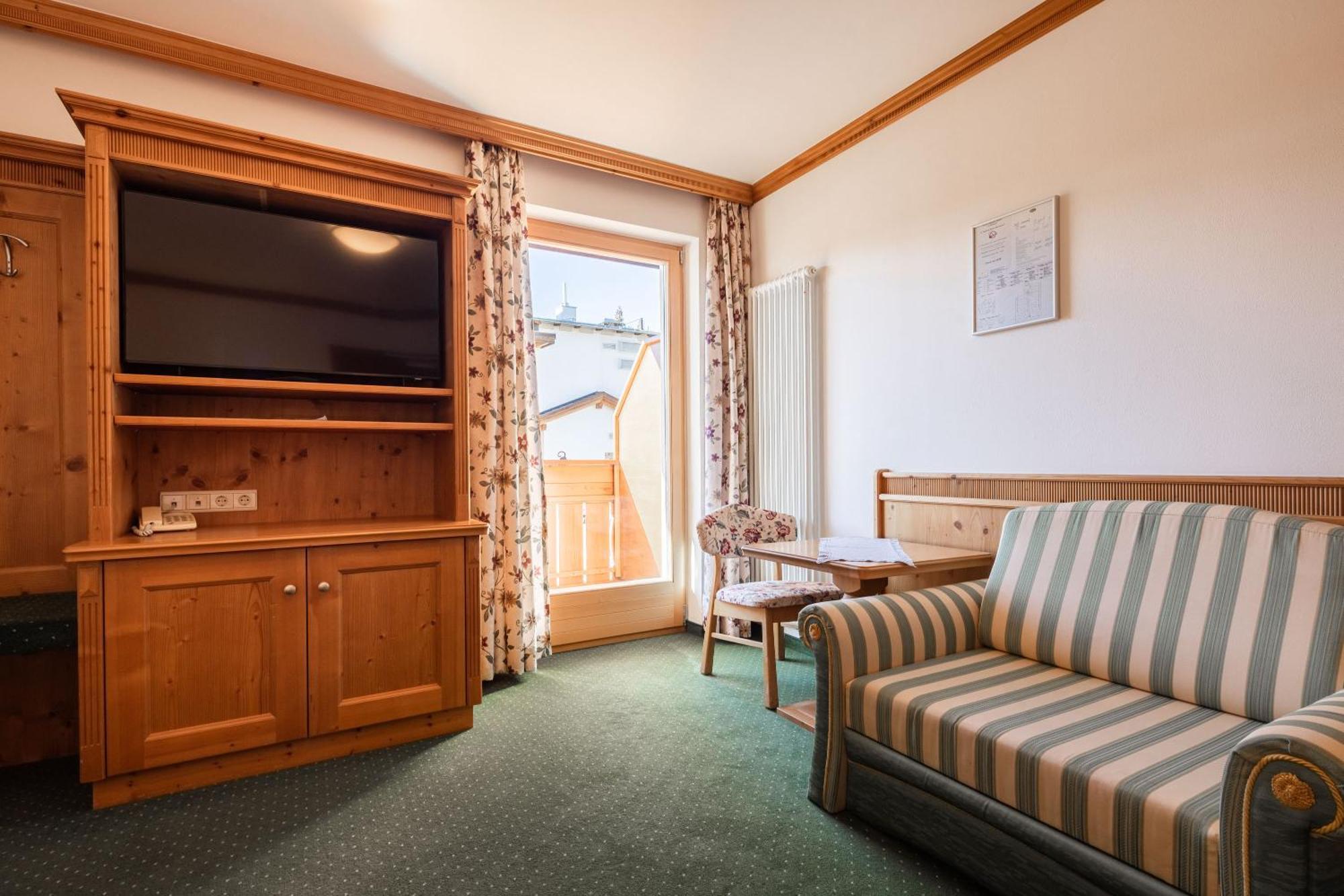 Superior Single Room,1534136638:JPEG