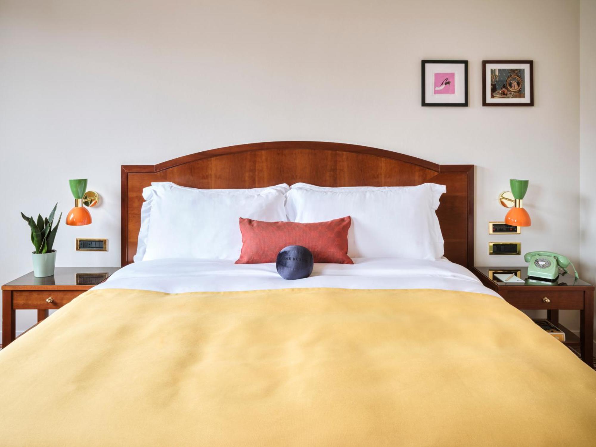 Large Double Room
