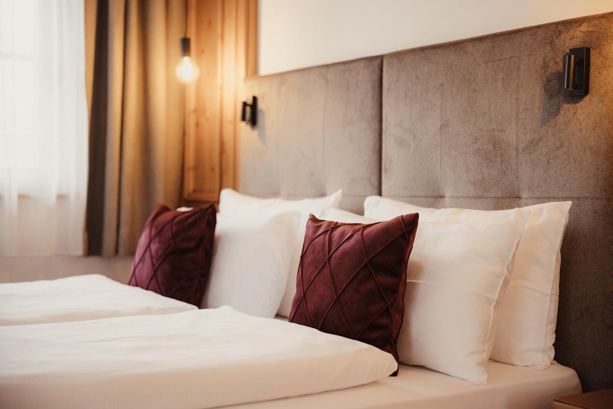 Deluxe Doppel-/Zweibettzimmer