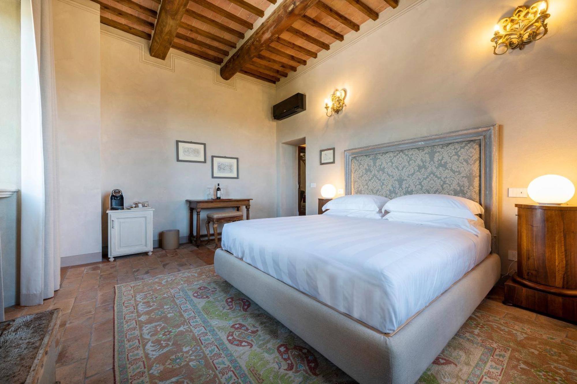 Deluxe Double Room,1539776020:JPEG