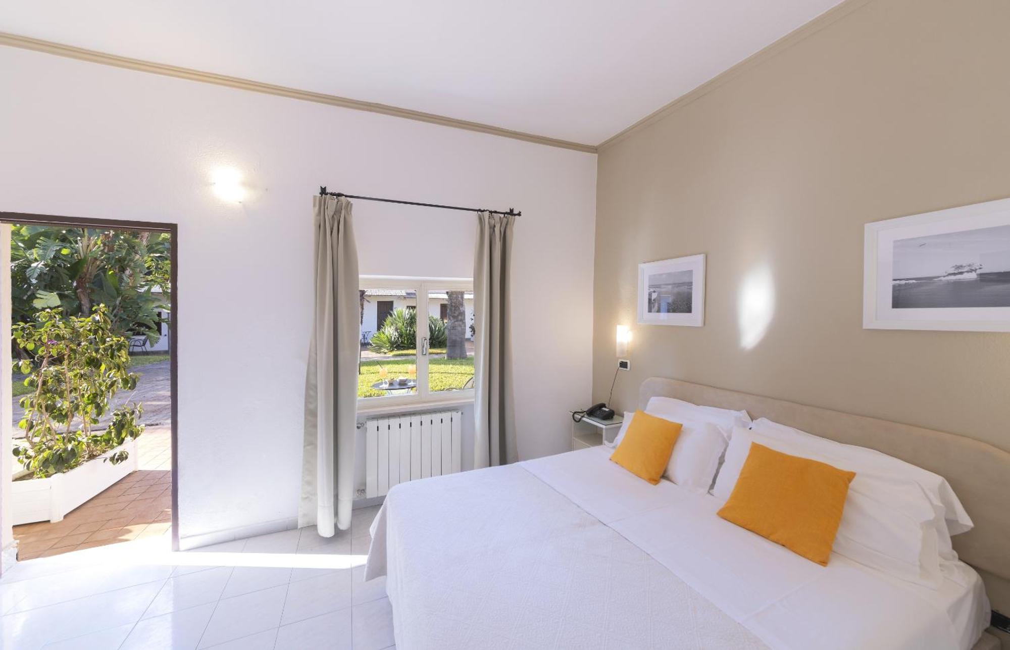 Economy Double or Twin Room,1540797781:JPEG