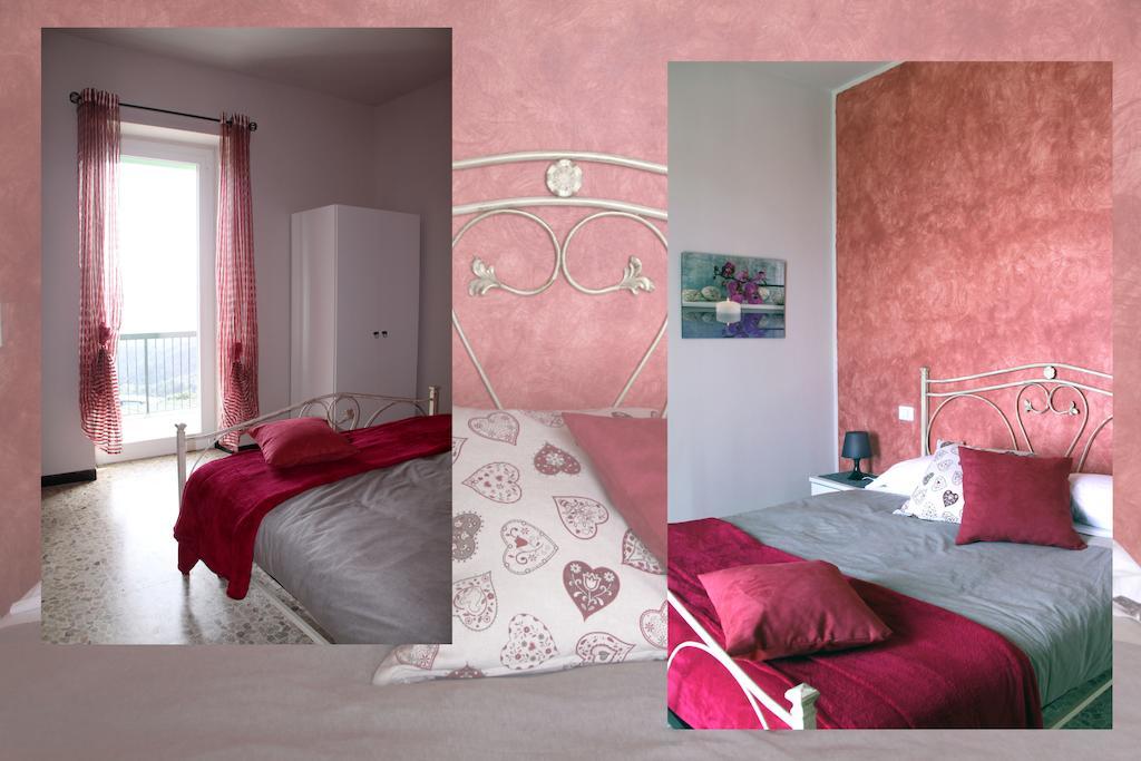 Quarto Grande com Cama de Casal ou 2 de Solteiro