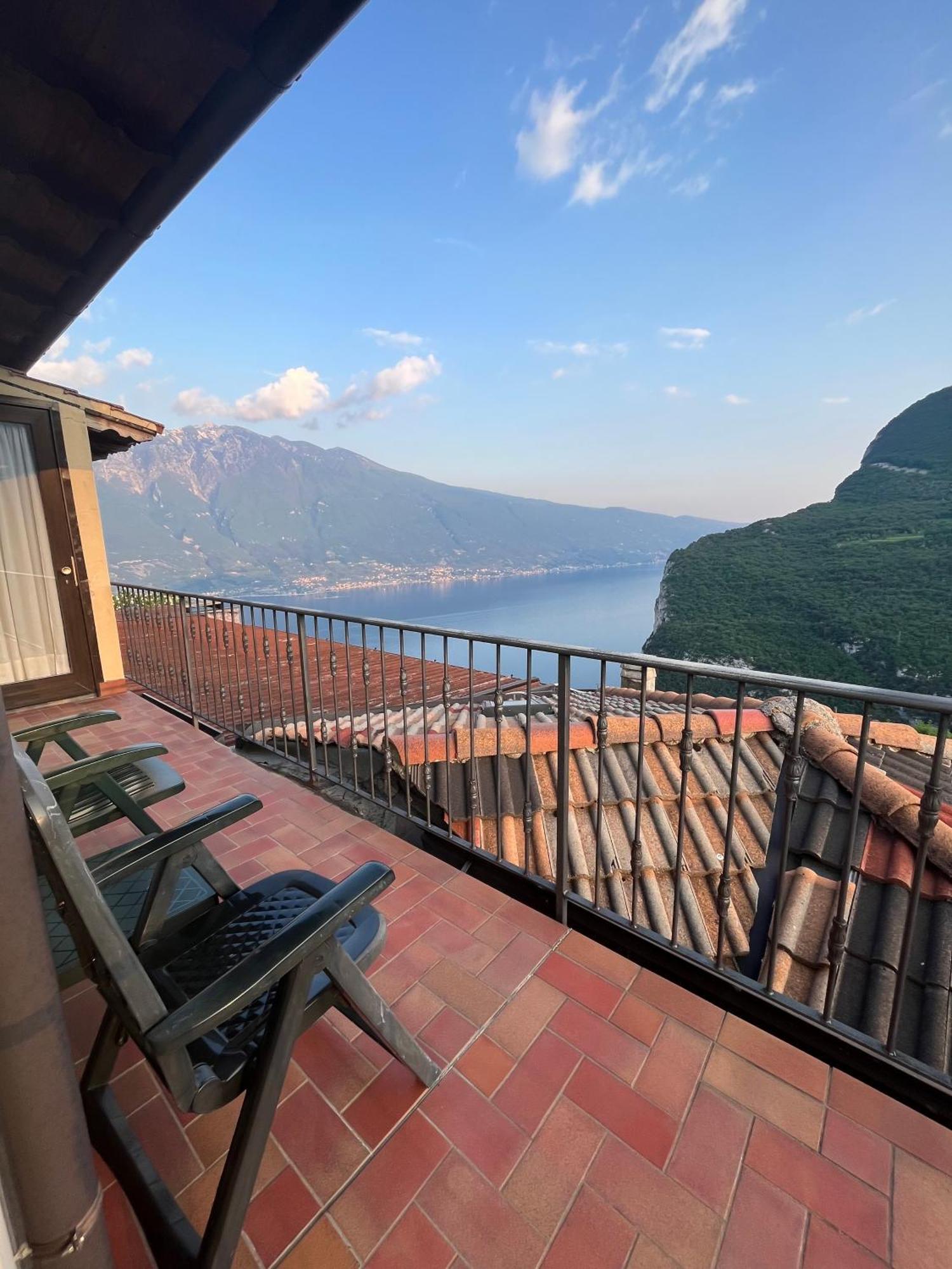 Double Room Balcony Lake View