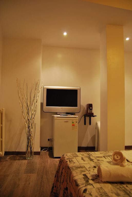 Quarto com Cama de Casal ou 2 de Solteiro
