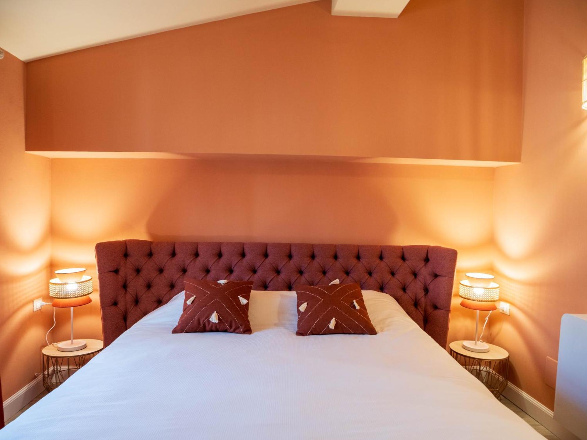 Quarto com Cama Queen-size