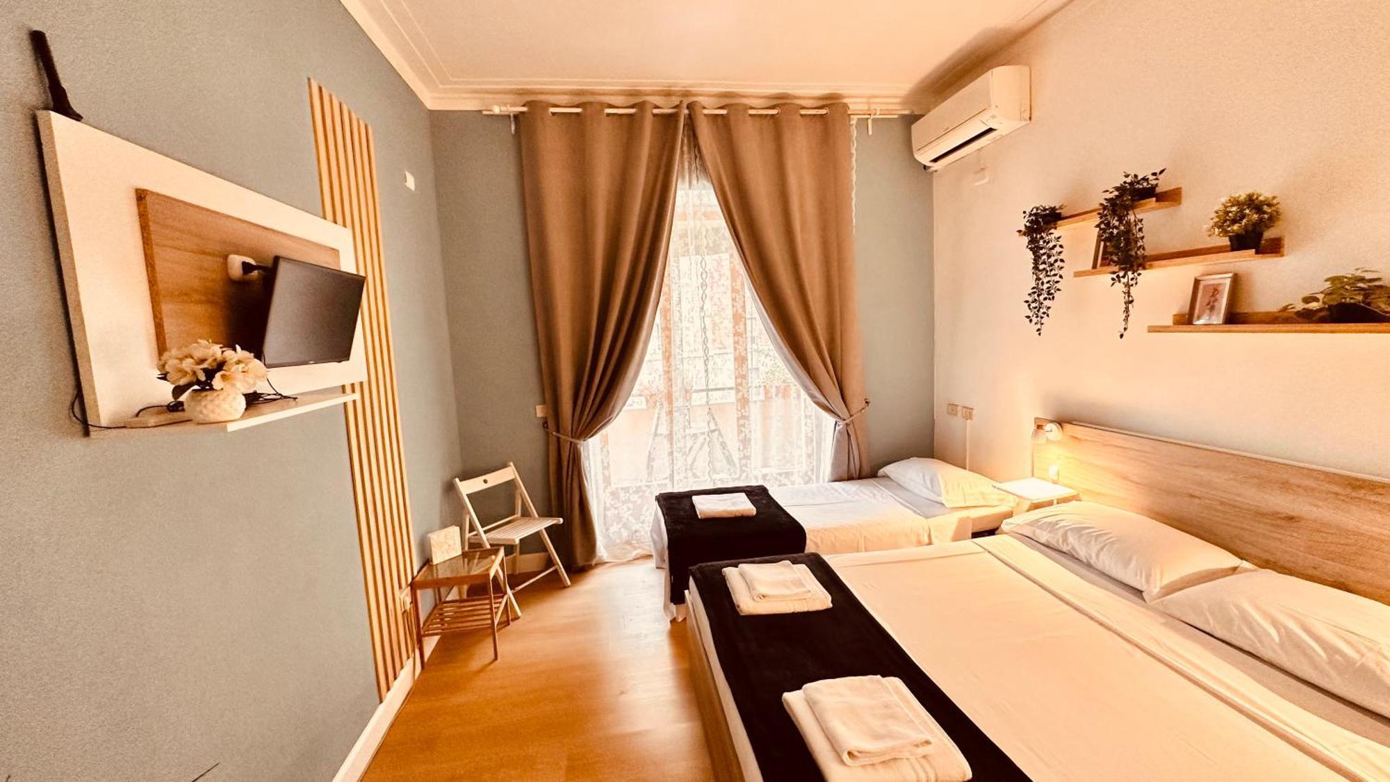 Double Room Private Bathroom