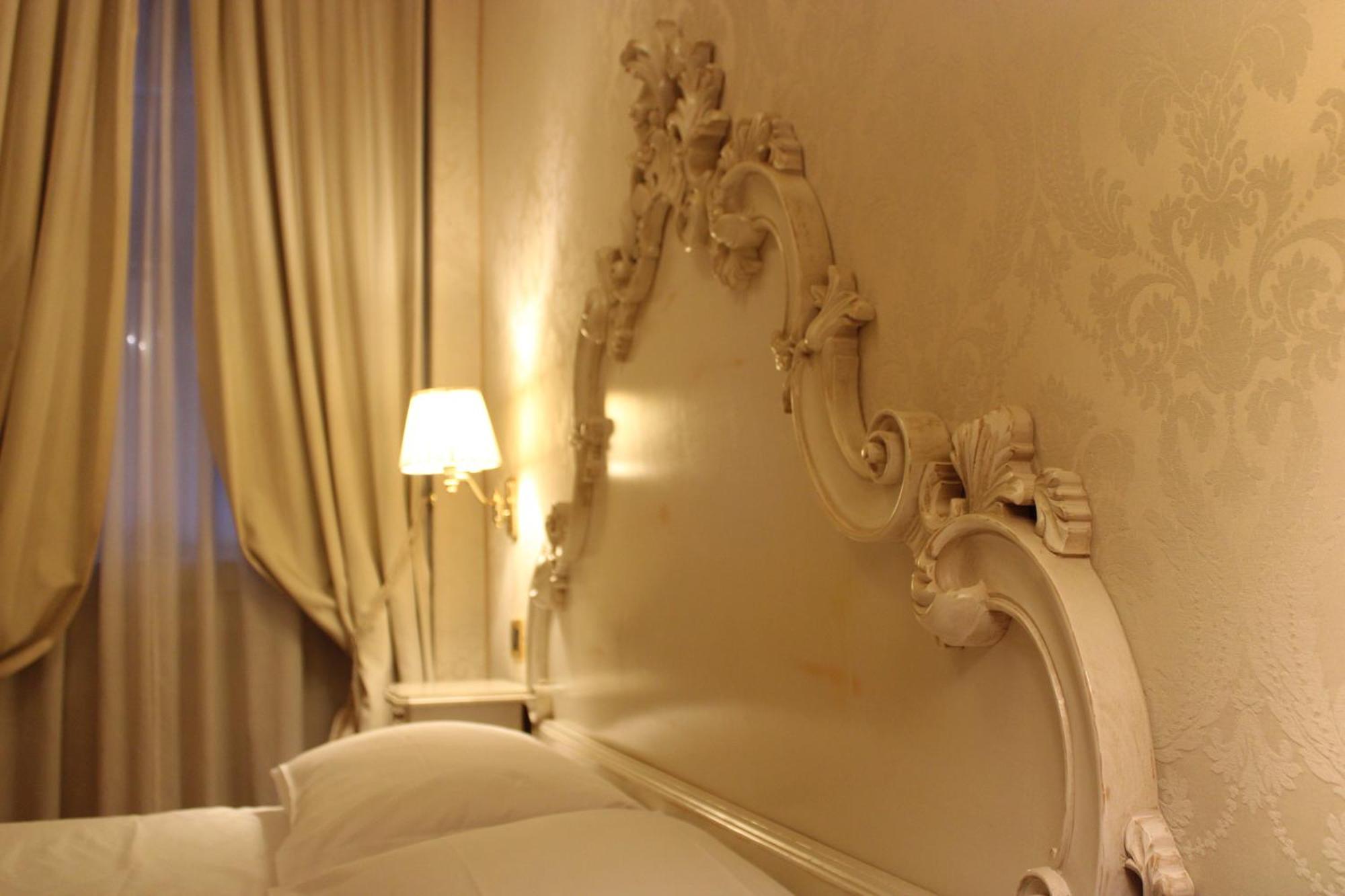 Classic Double or Twin Room,1571275979:JPEG