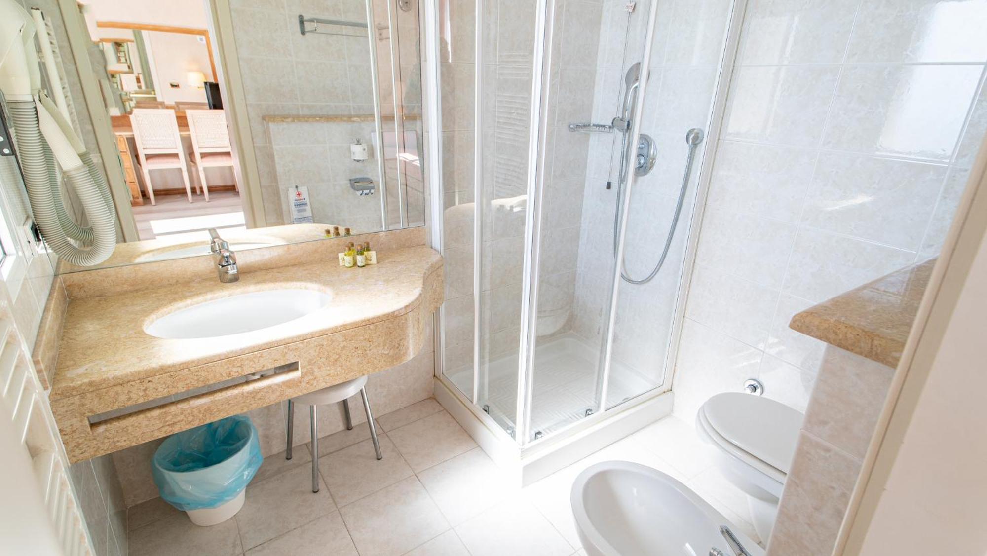 Double Room with Balcony and Sea View