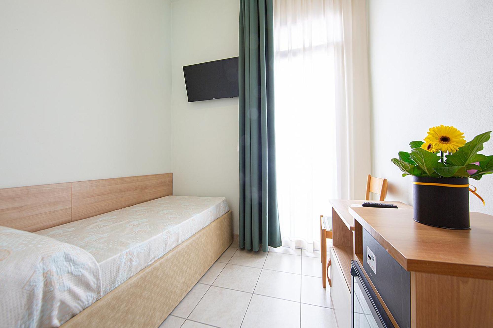 Single Room Balcony,1546249750:JPEG
