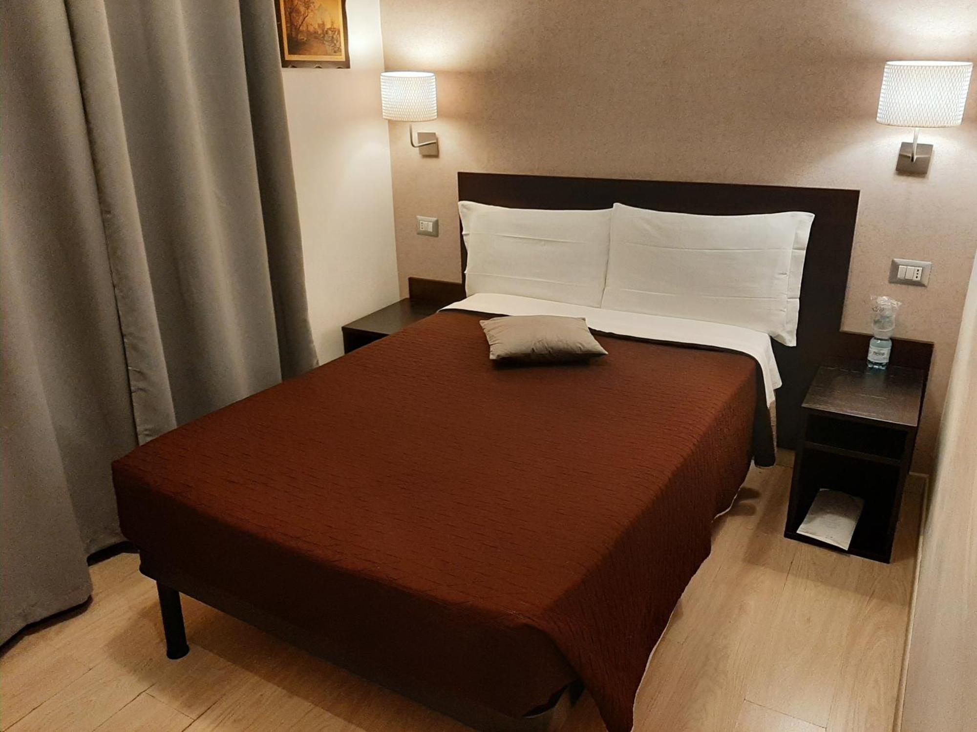 Quarto Individual com Banheiro Privativo