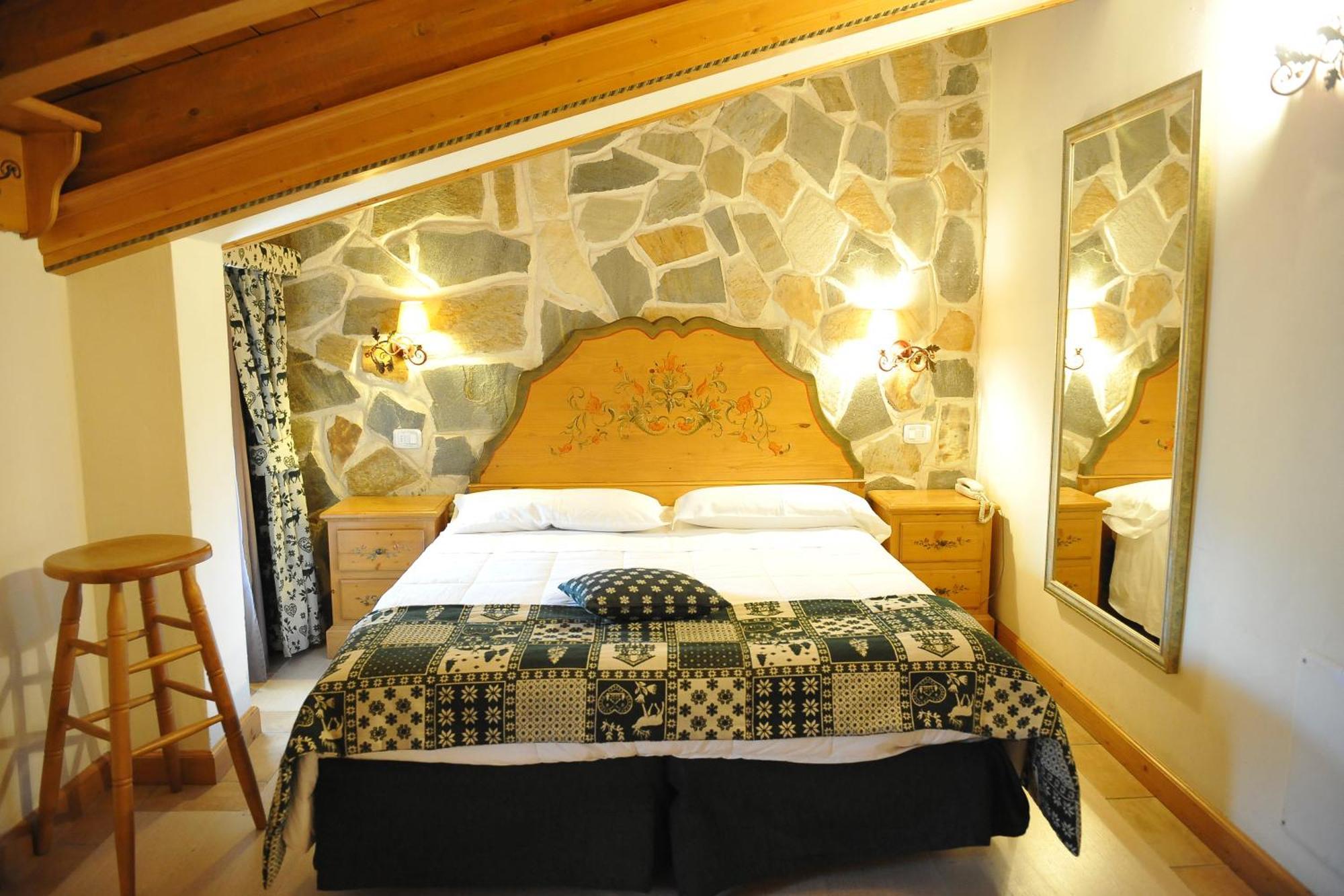 Double or Twin Room,1547113693:JPEG