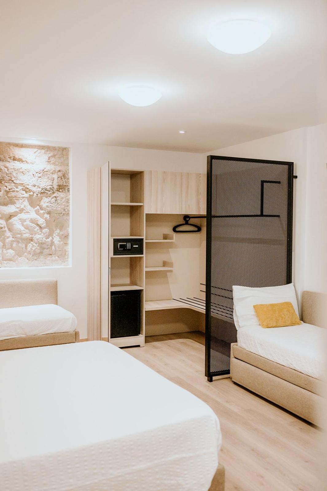 Family Room,1547815858:JPEG