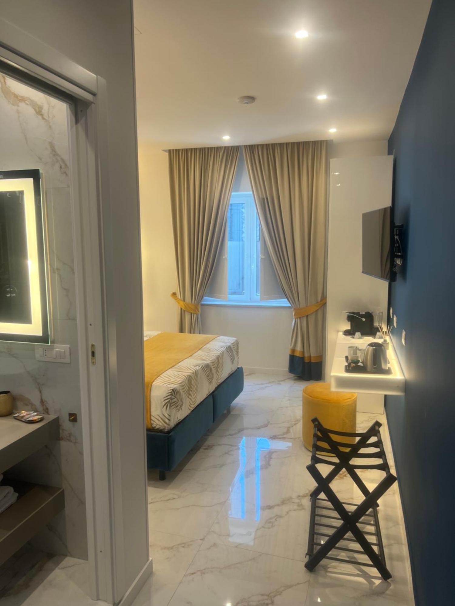 Deluxe Double or Twin Room