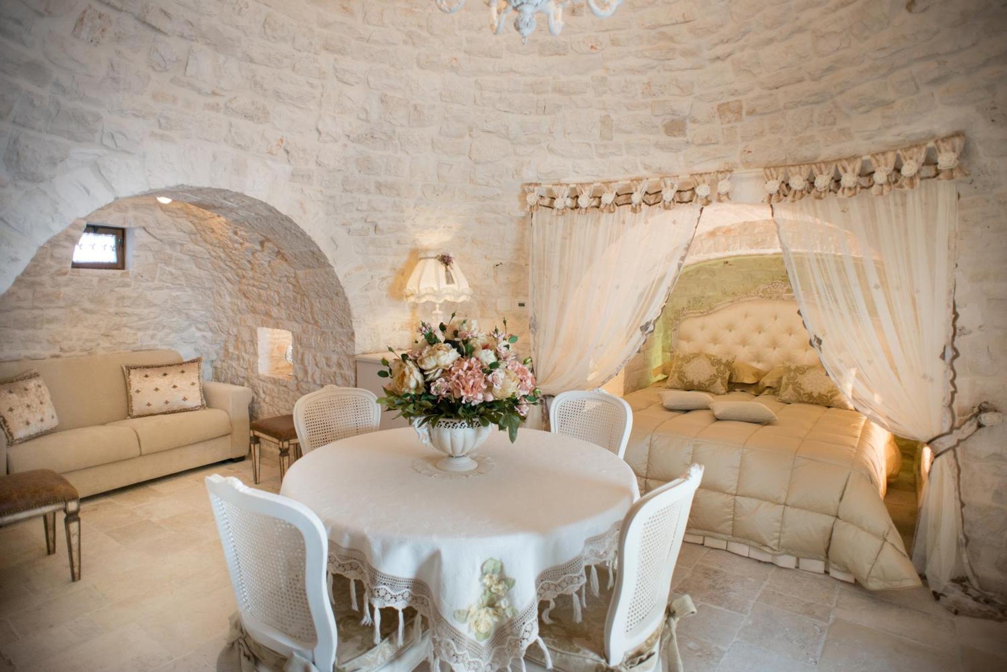 Trullo Suite Spa Bath,422434758:JPEG