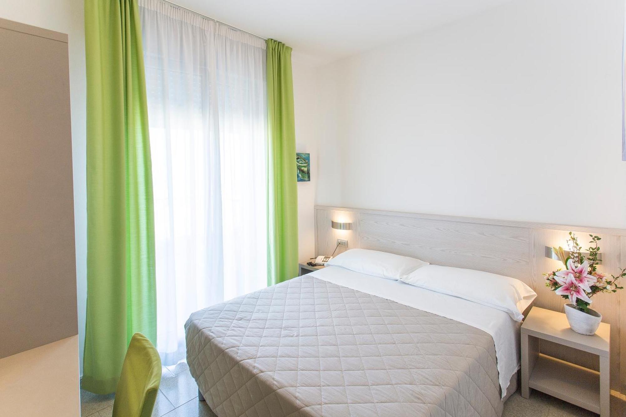 Single Room,1548760381:JPEG