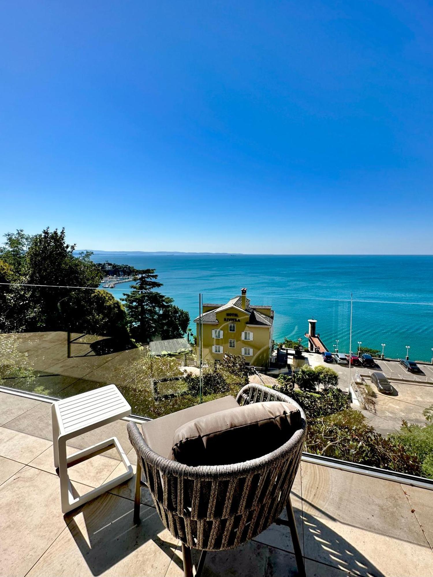 Superior Suite met een Terras en Uitzicht op Zee