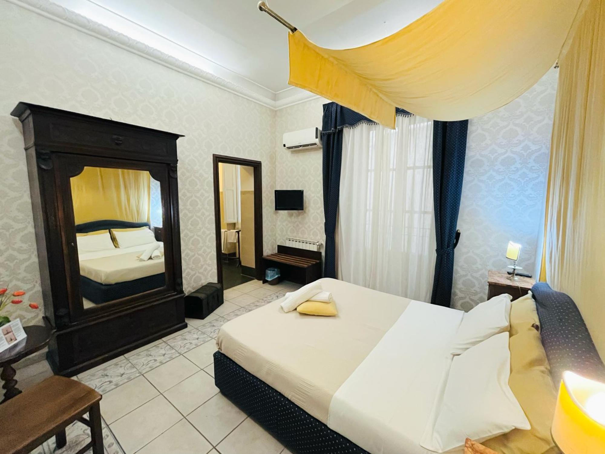 Double Room,126814473:JPEG