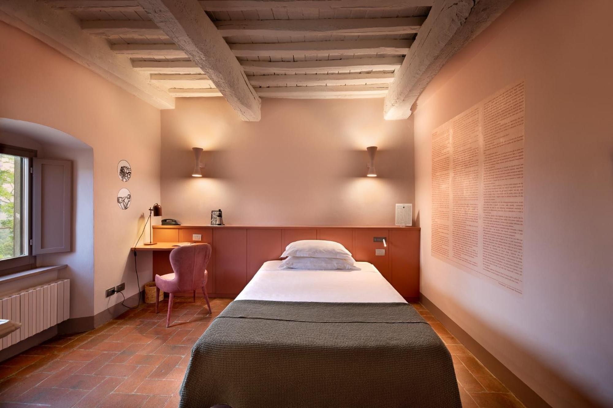 Single Room,1550095786:JPEG