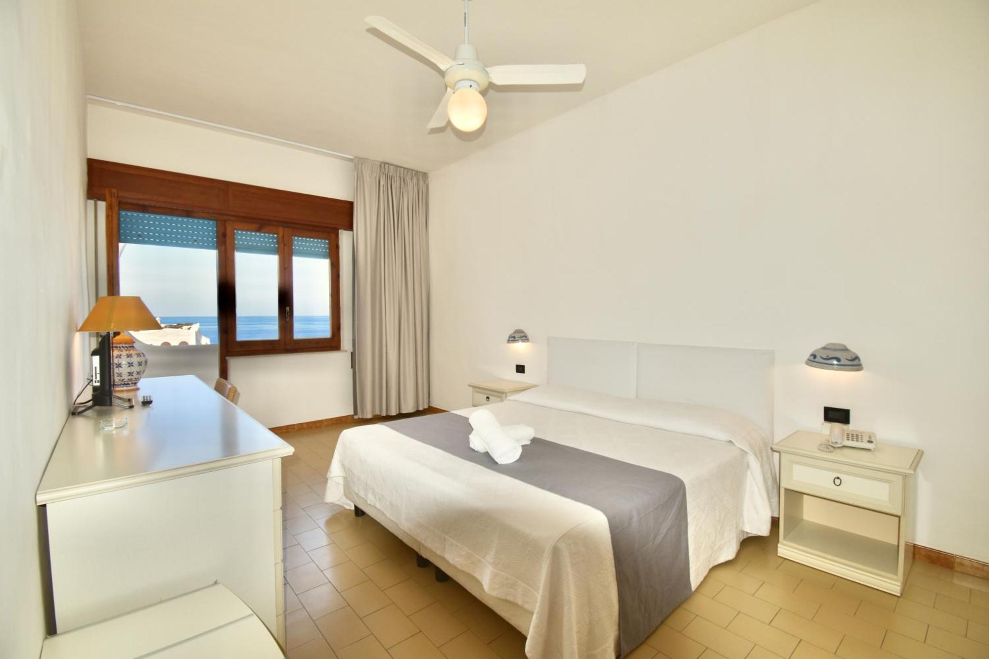 Quadruple Room Sea View