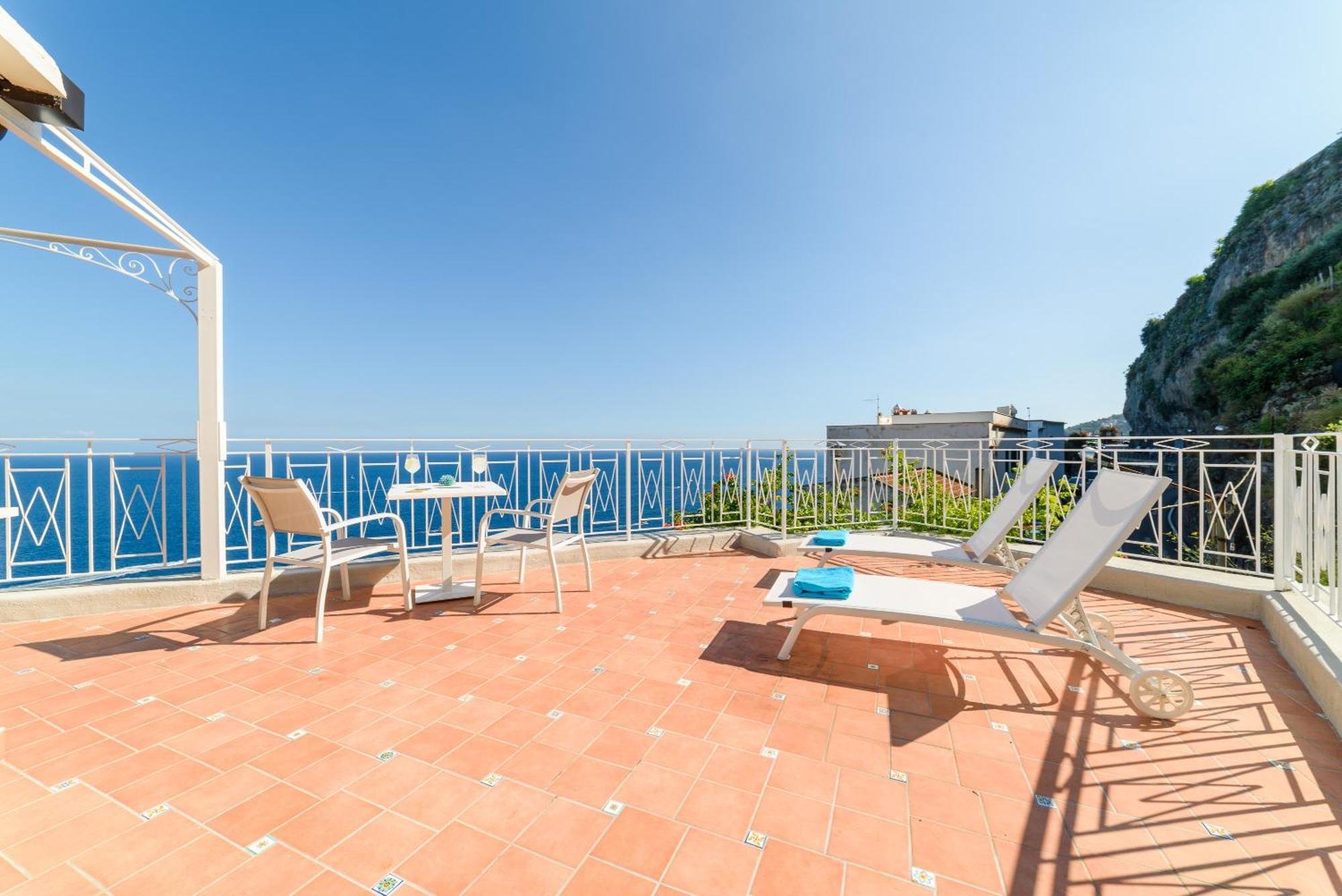 Deluxe Double Room Balcony Sea View