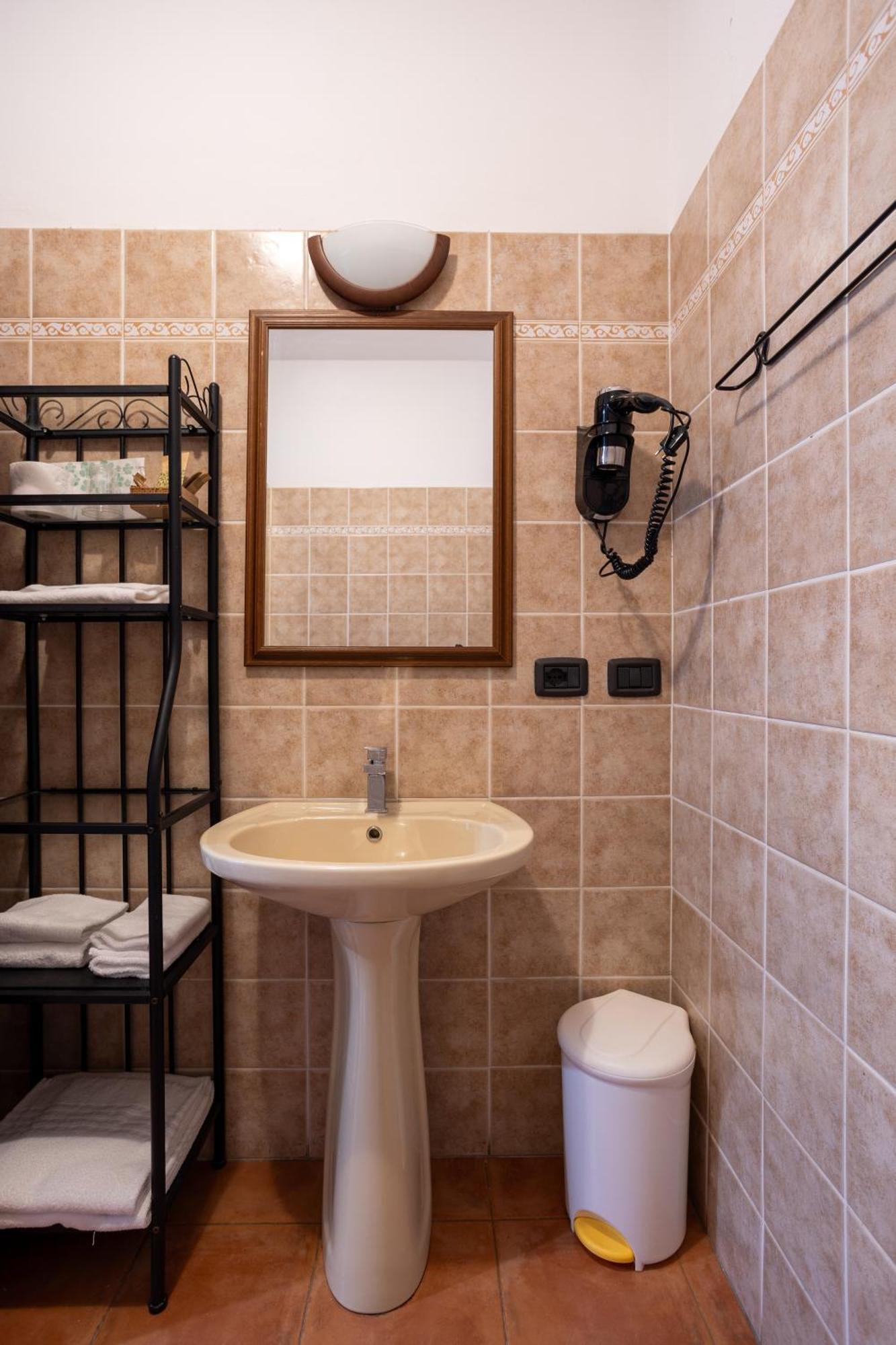 Superior Triple Room,1554792730:JPEG