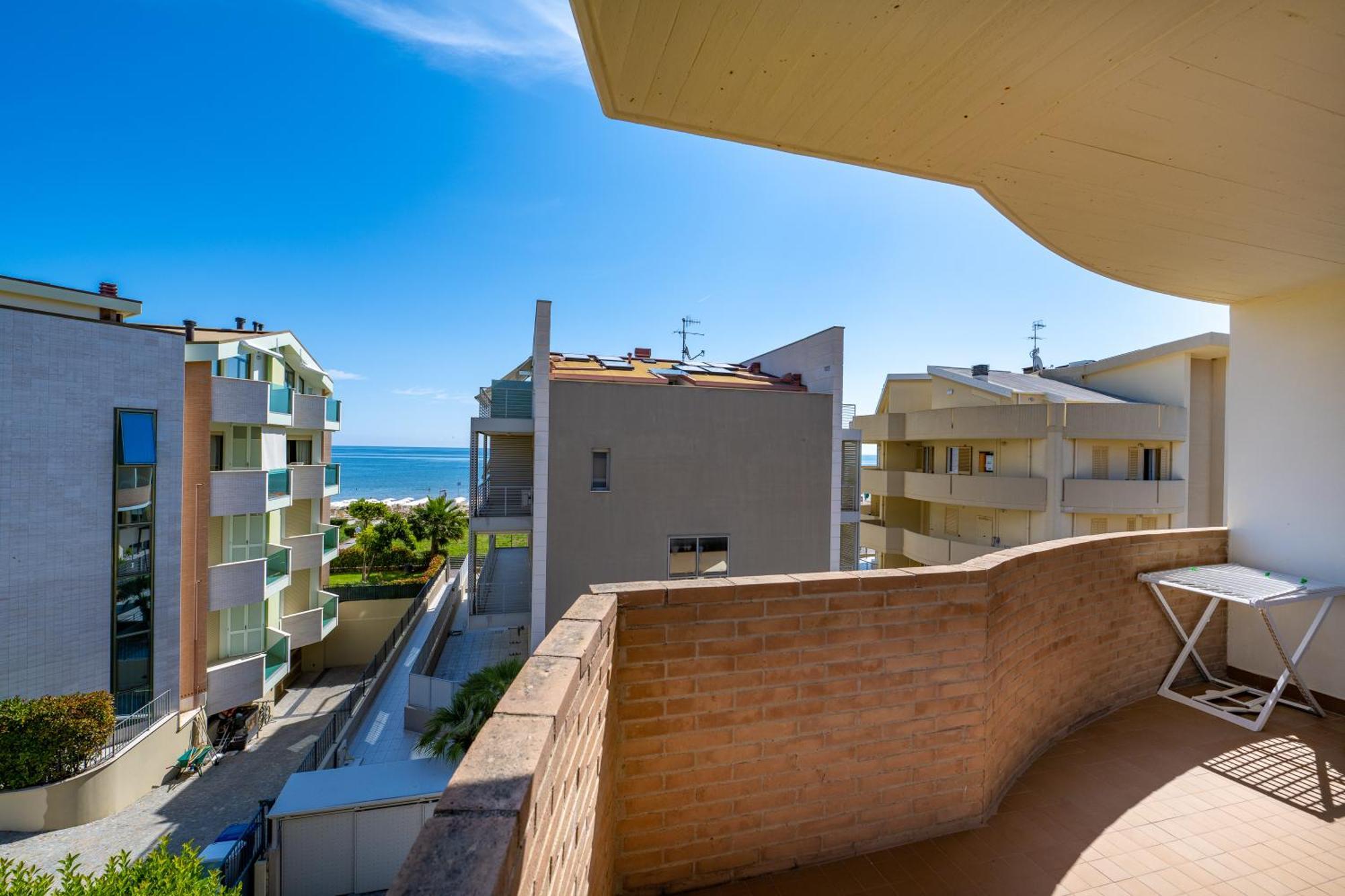 Double Room with Sea View,1556943349:JPEG