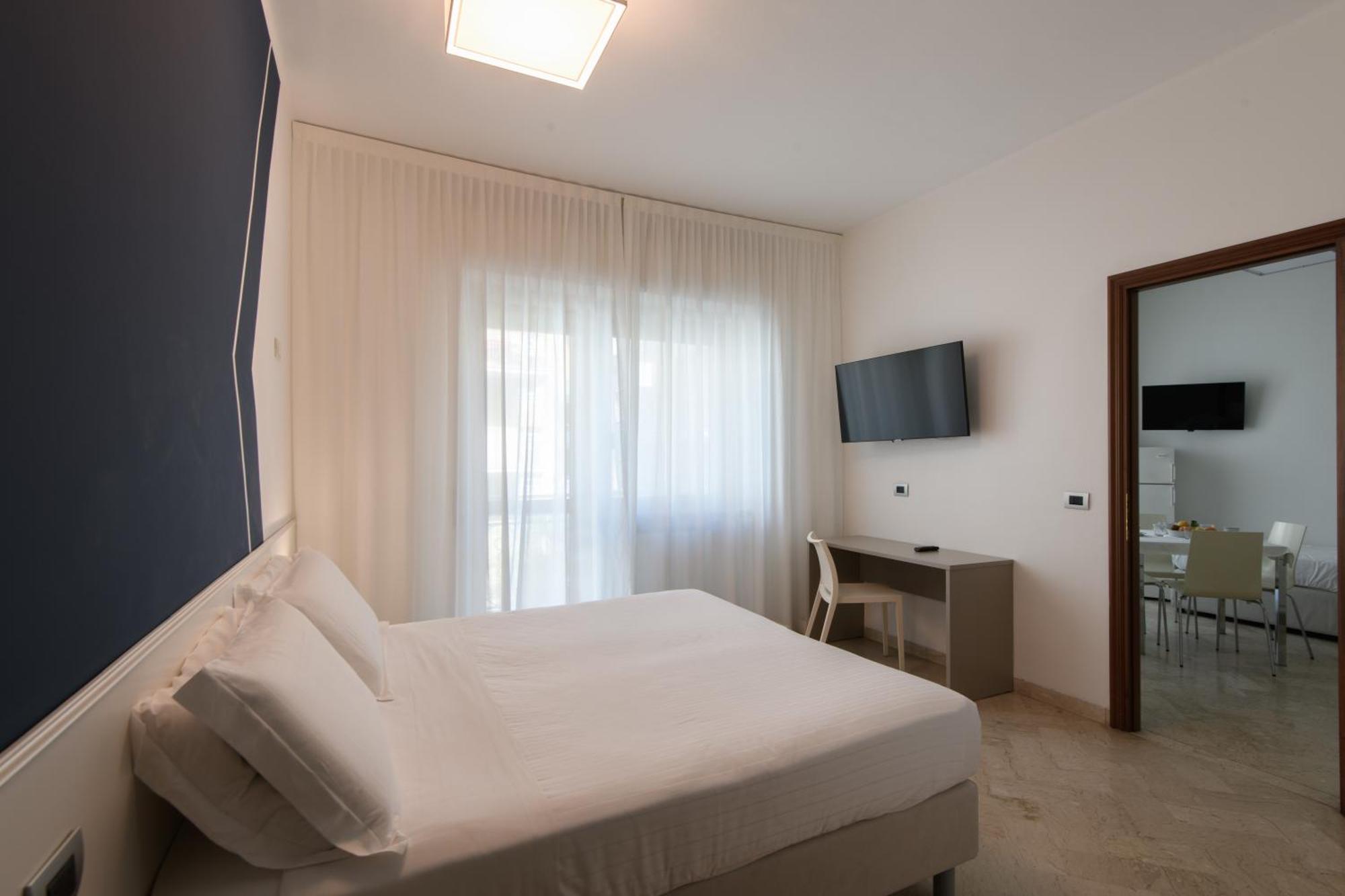 One-Bedroom Apartment,1557749704:JPEG