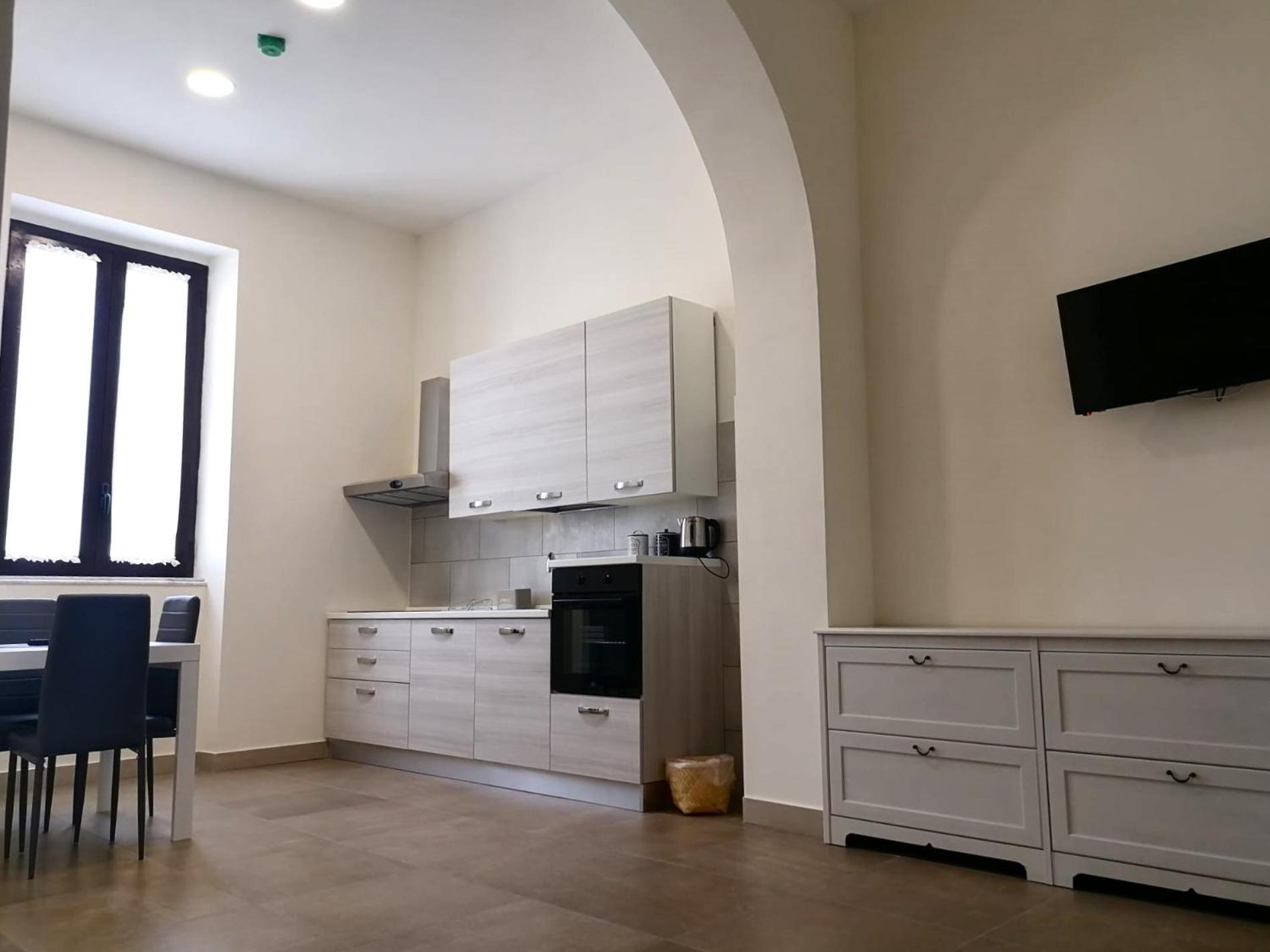 One-Bedroom Apartment,1558525777:JPEG