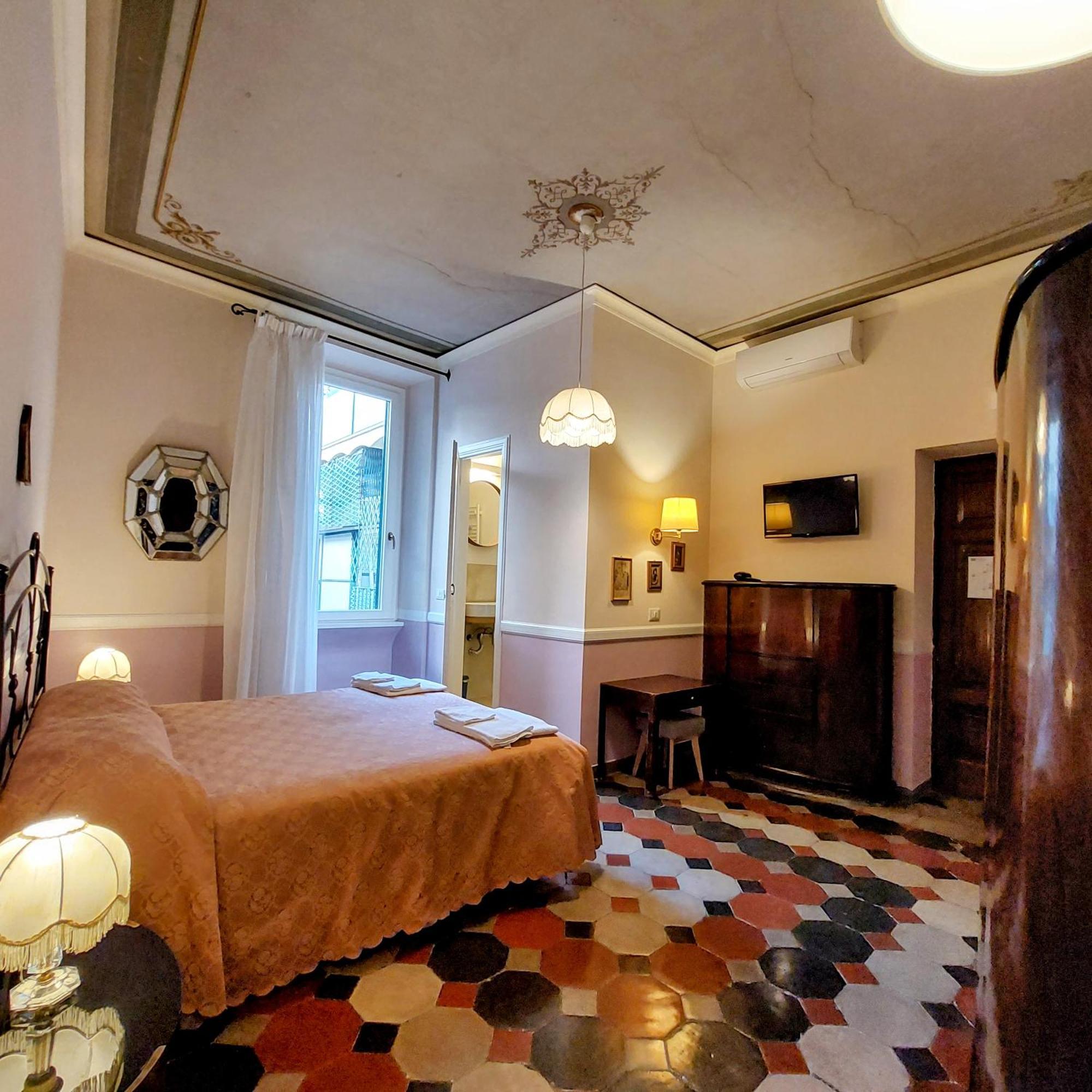 Standard Double or Twin Room,1559742622:JPEG