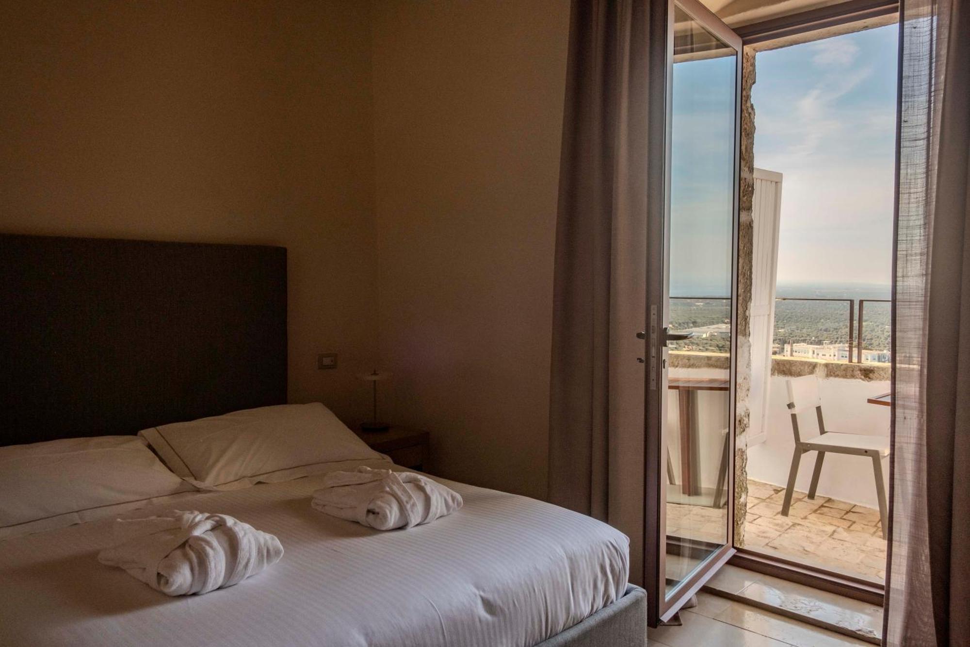 Deluxe Double Room Sea View Balcony,1574691392:JPEG