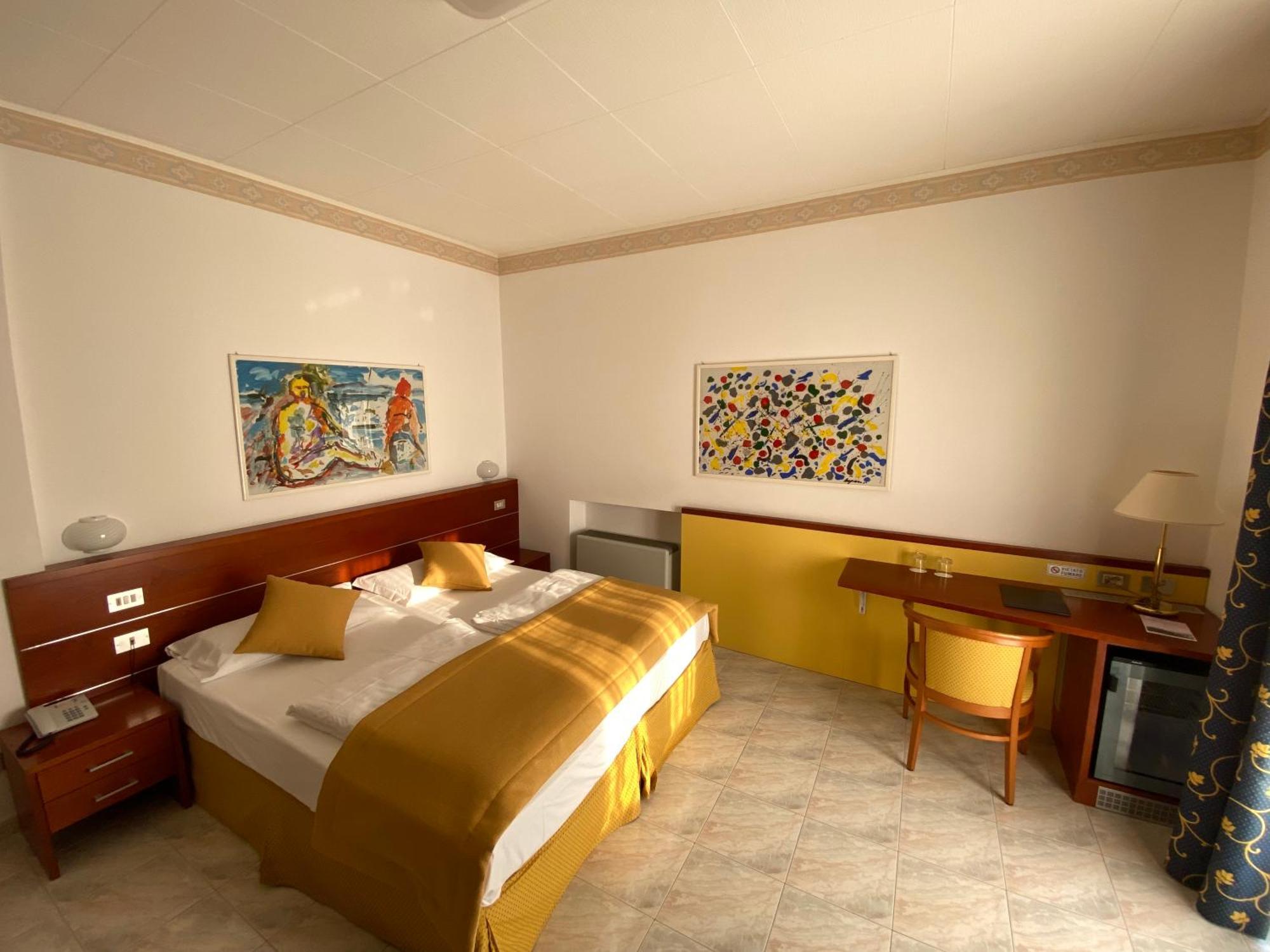 Double or Twin Room Balcony Partial Lake View Annex